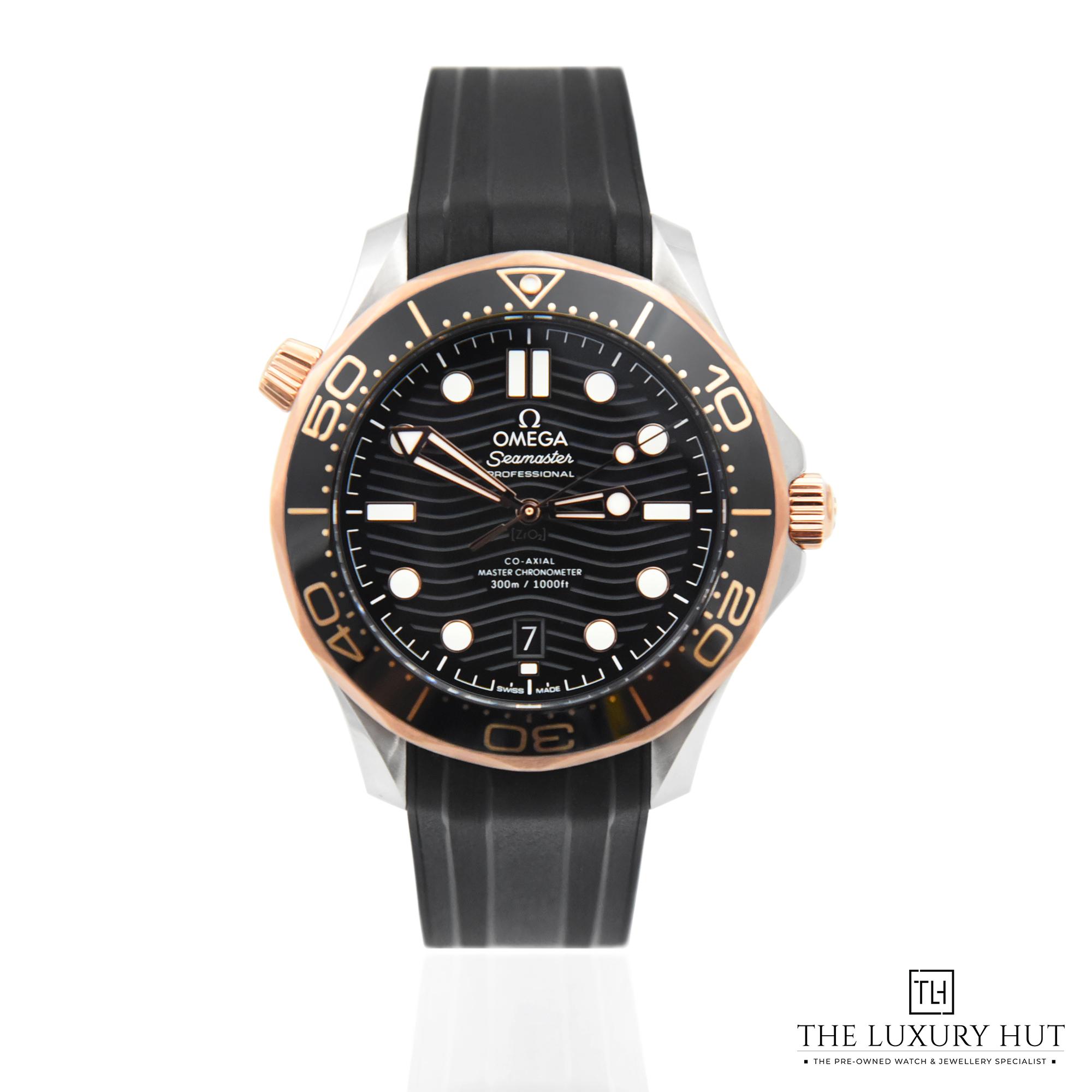 2023/12/Omega_Seamaster_Diver_Black_Rose_50493-a.jpg