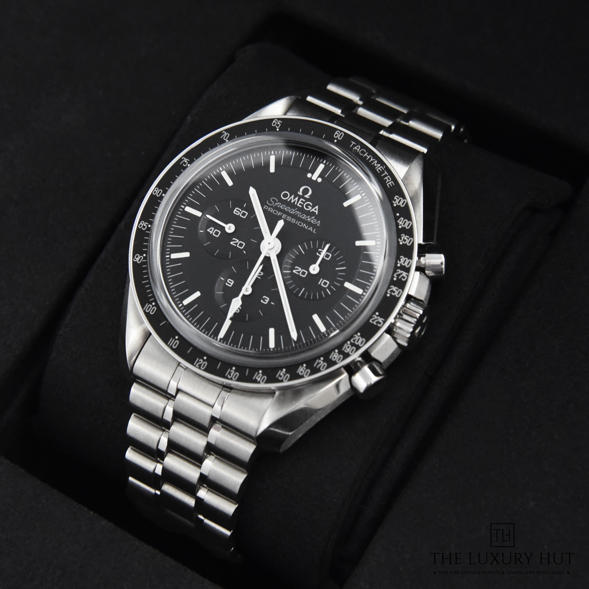 2023/12/Omega_Speedmaster_Moonwatch_50497-e.jpg