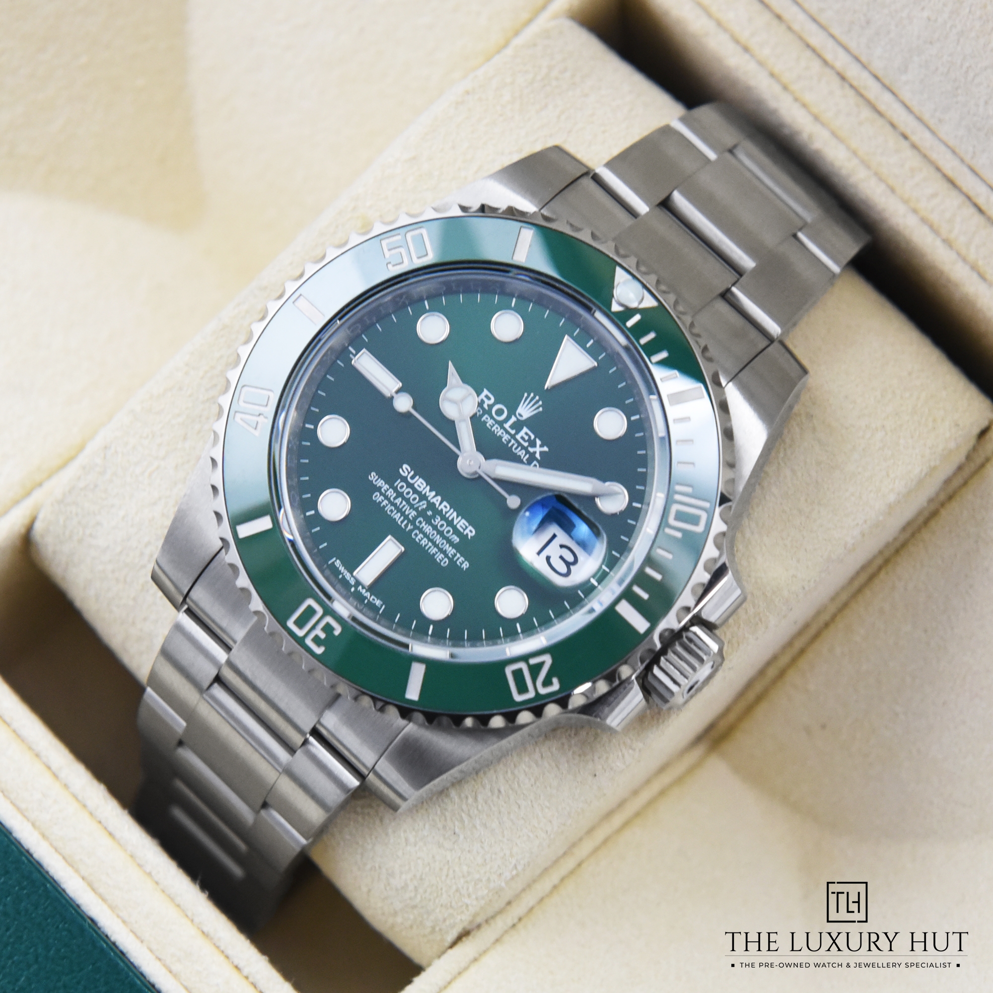 2023/12/Rolex_Submariner_Hulk_40mm_Green_50421-e.jpg