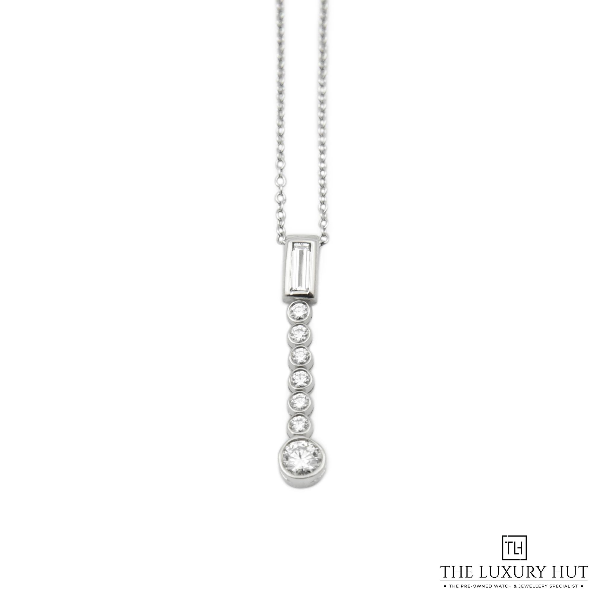 2023/12/Tiffany_Diamond_Drop_Necklace_50441-a.jpg