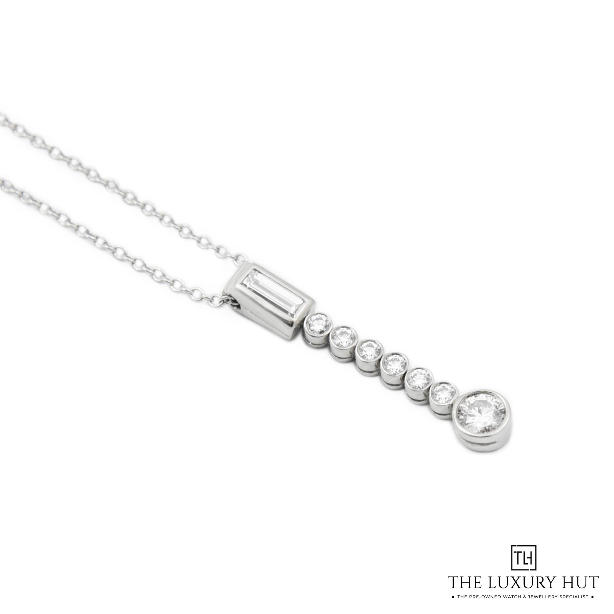 2023/12/Tiffany_Diamond_Drop_Necklace_50441-c.jpg