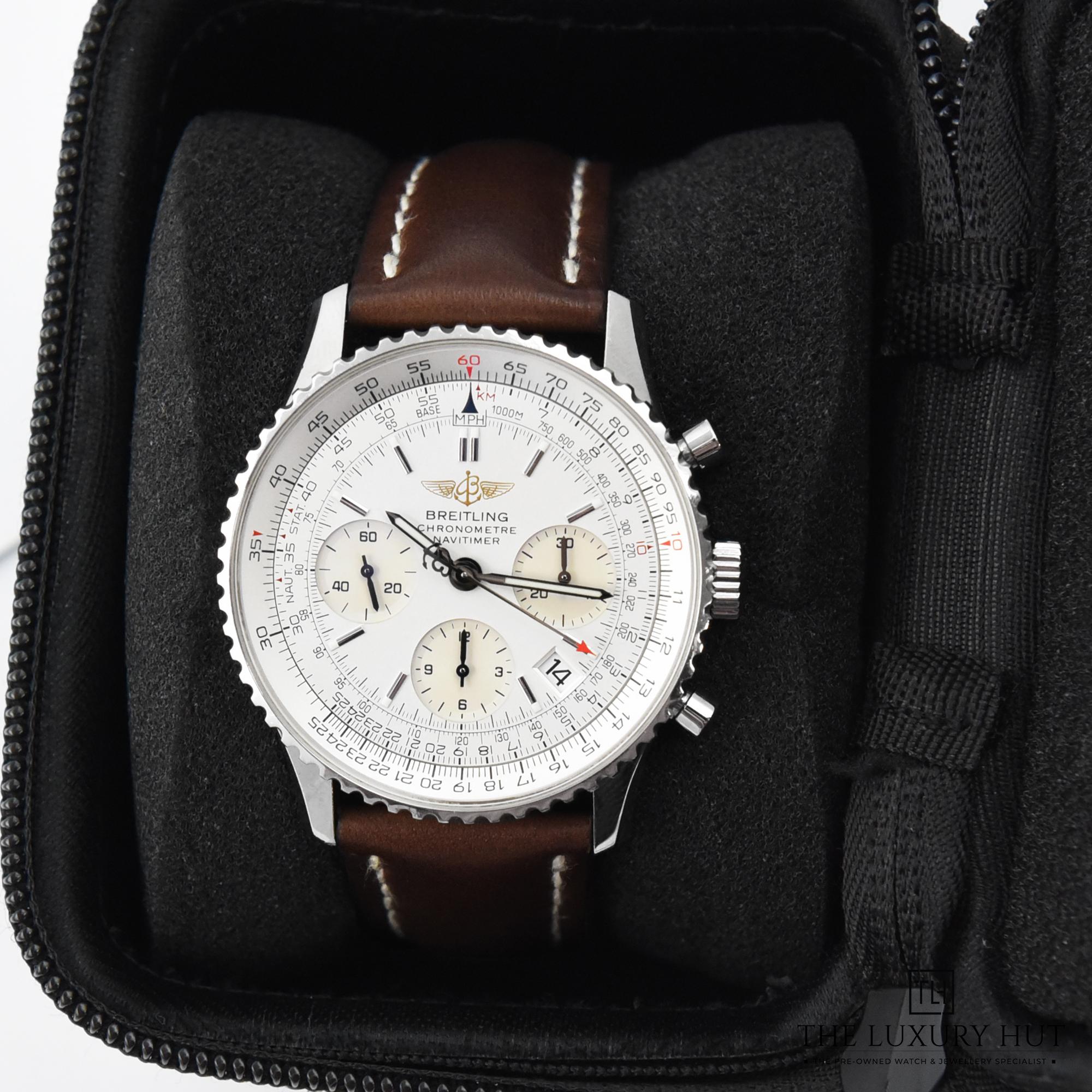 2024/01/Breitling_Navitimer_42mm_Silver_50541-e.jpg