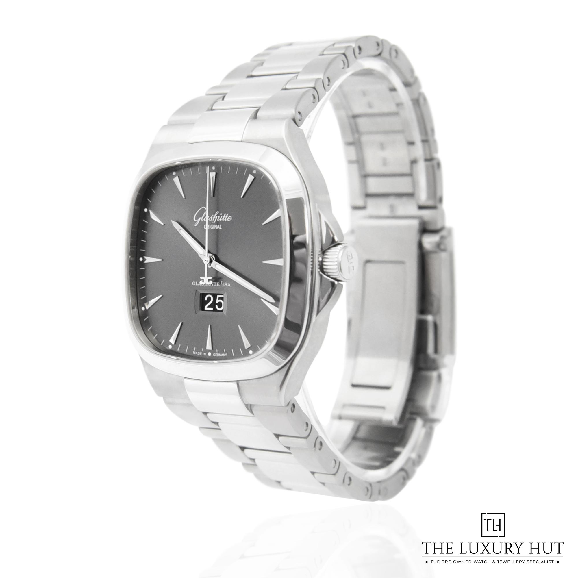 2024/01/Glashutte_Senator_Seventies_Grey_50577-b.jpg