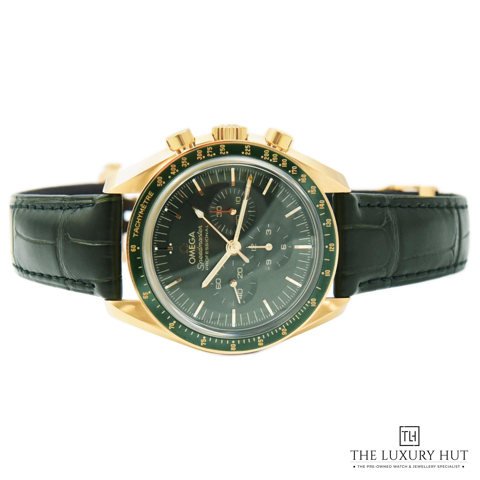 2024/01/Omega_Speedmaster_Moon_Green_LB116-c.jpg