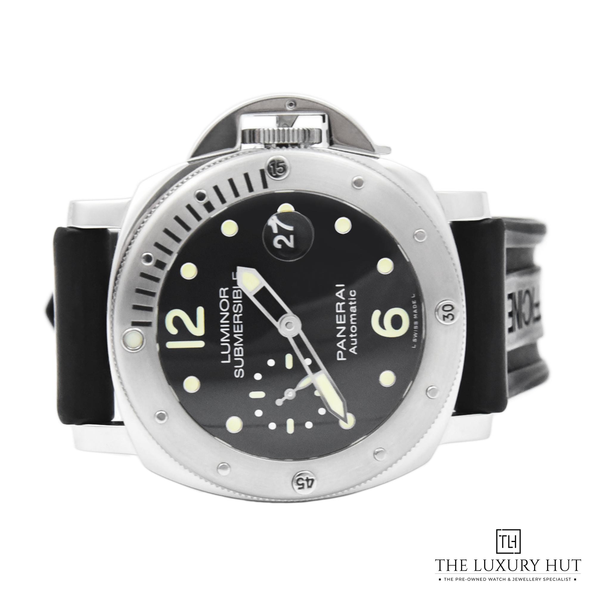 2024/01/Panerai_Luminor_Submersible_50524-c.jpg