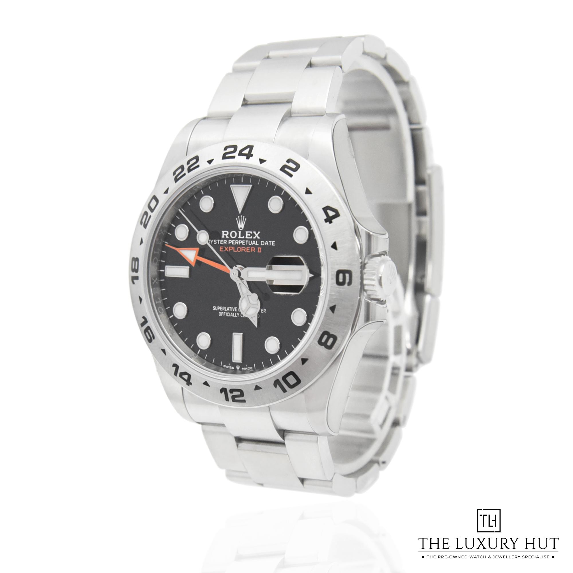 2024/01/Rolex_Explorer-II_42mm_Black_Dial_50597-b.jpg