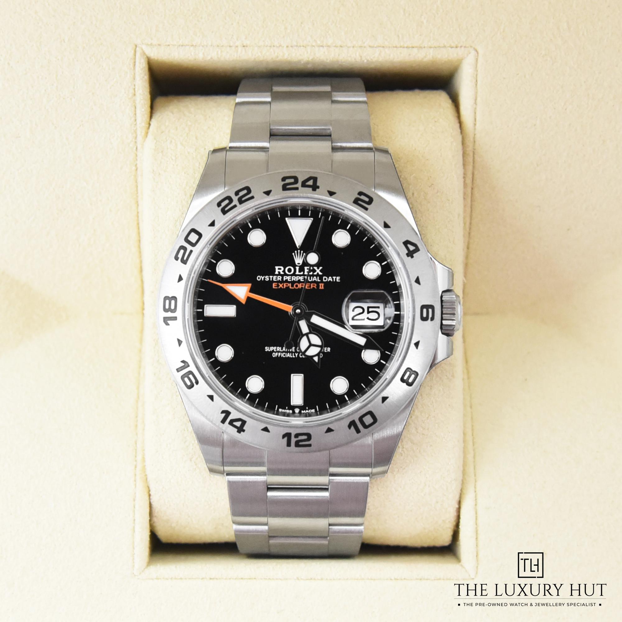 2024/01/Rolex_Explorer-II_42mm_Black_Dial_50597-e.jpg