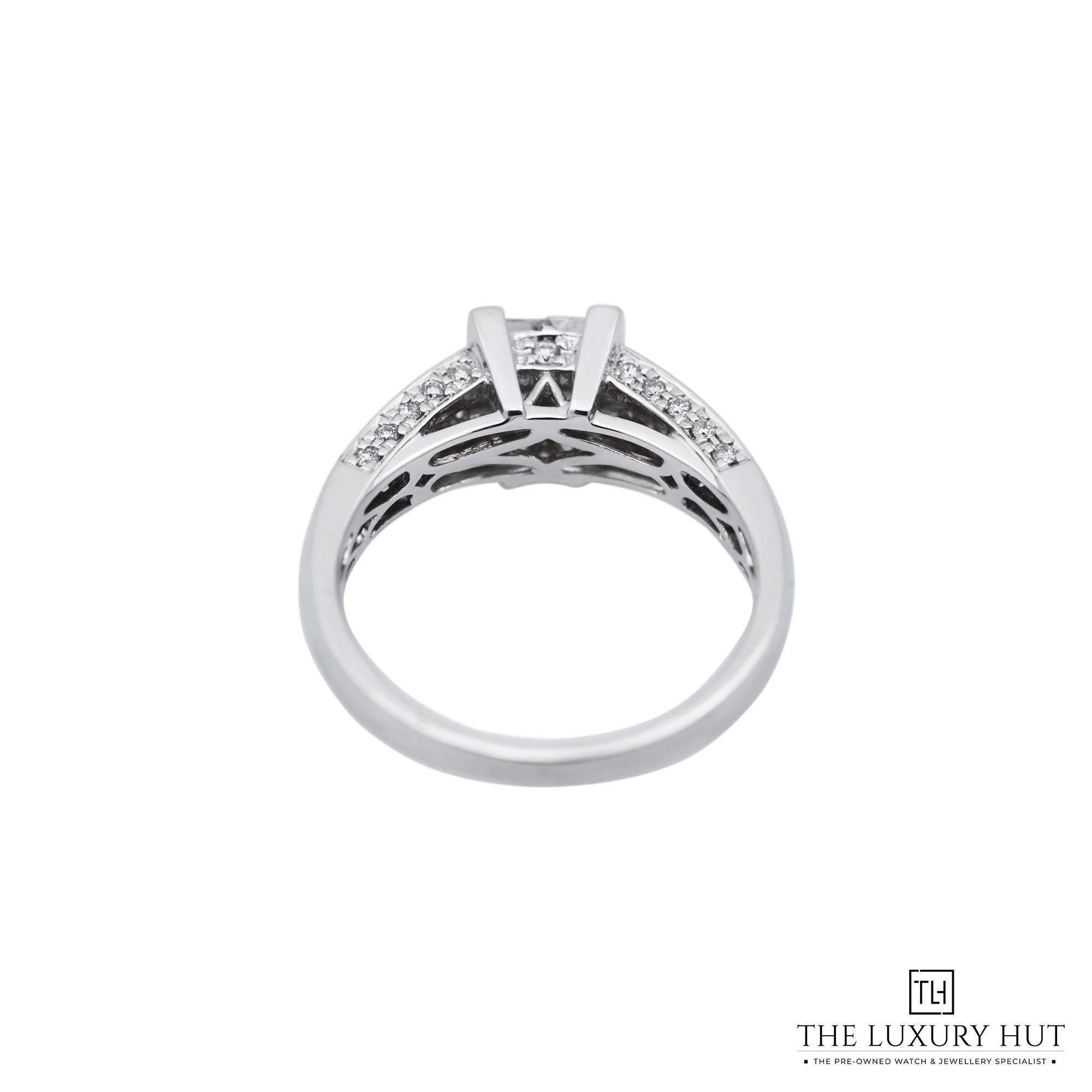 2024/02/18ct_Gold_1ct_Diamond_Engagement_Ring_14685-b.jpg