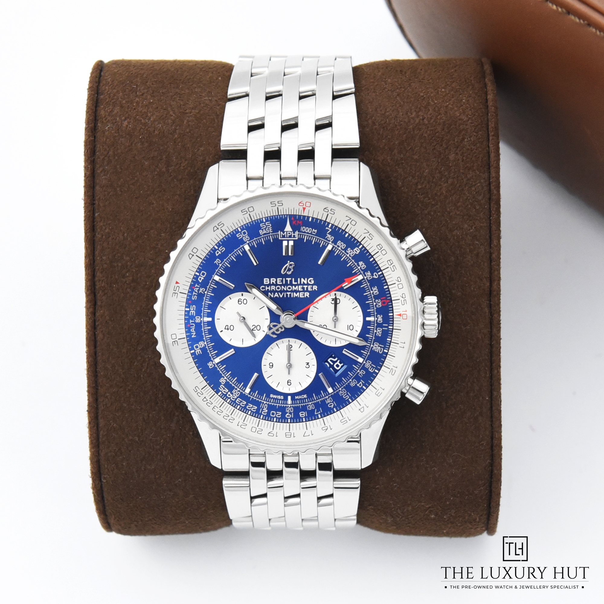 2024/02/Breitling_Navitimer_B01_Blue_Dial_50599-e.jpg
