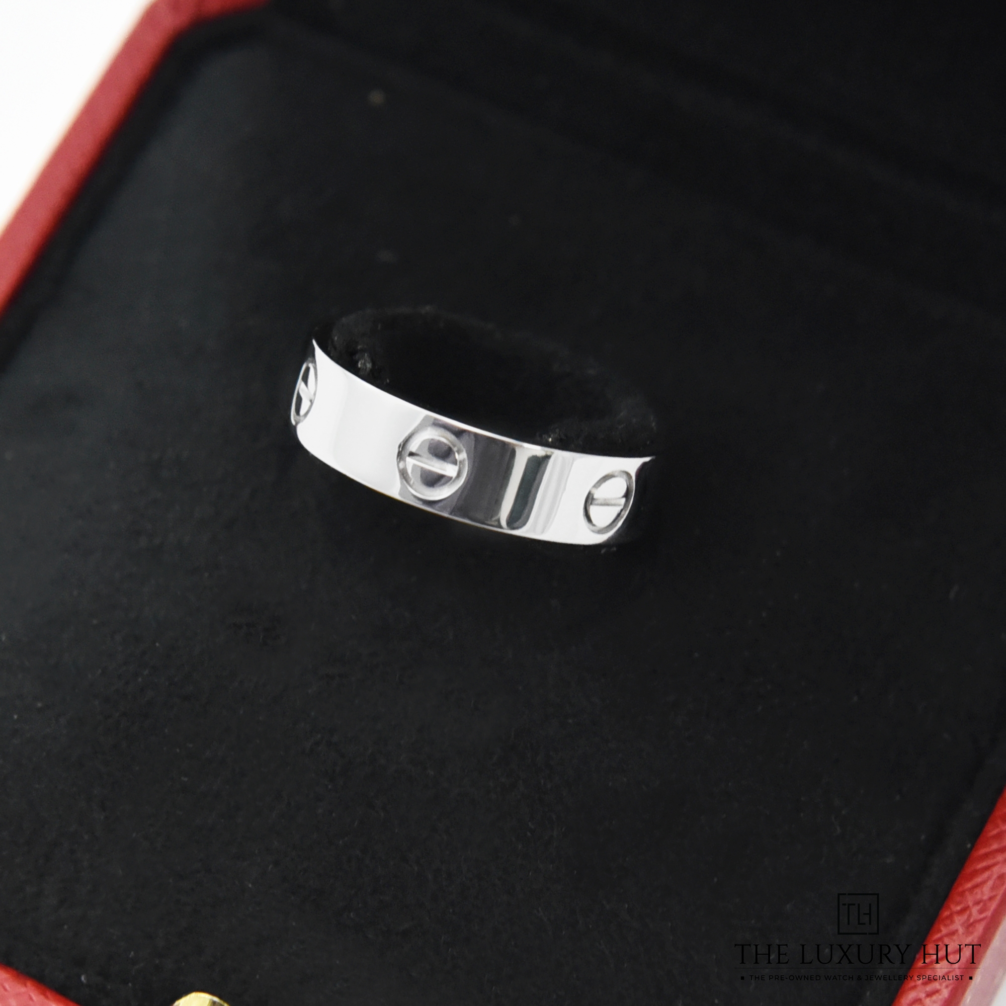 2024/02/Cartier_White_Gold_Love_Ring_50605-d.jpg