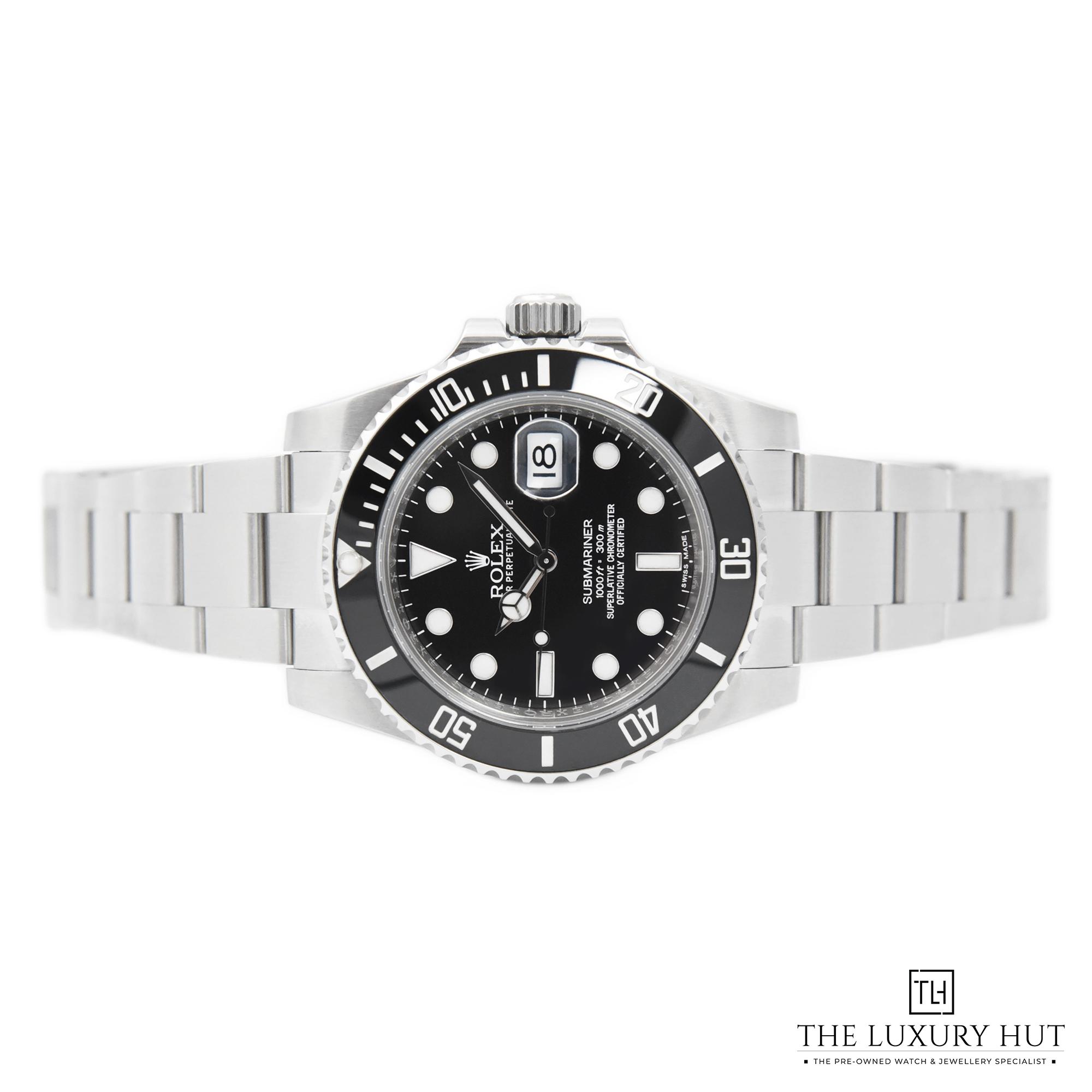 2024/02/Rolex_Submariner_Date_Black_LB139-c.jpg