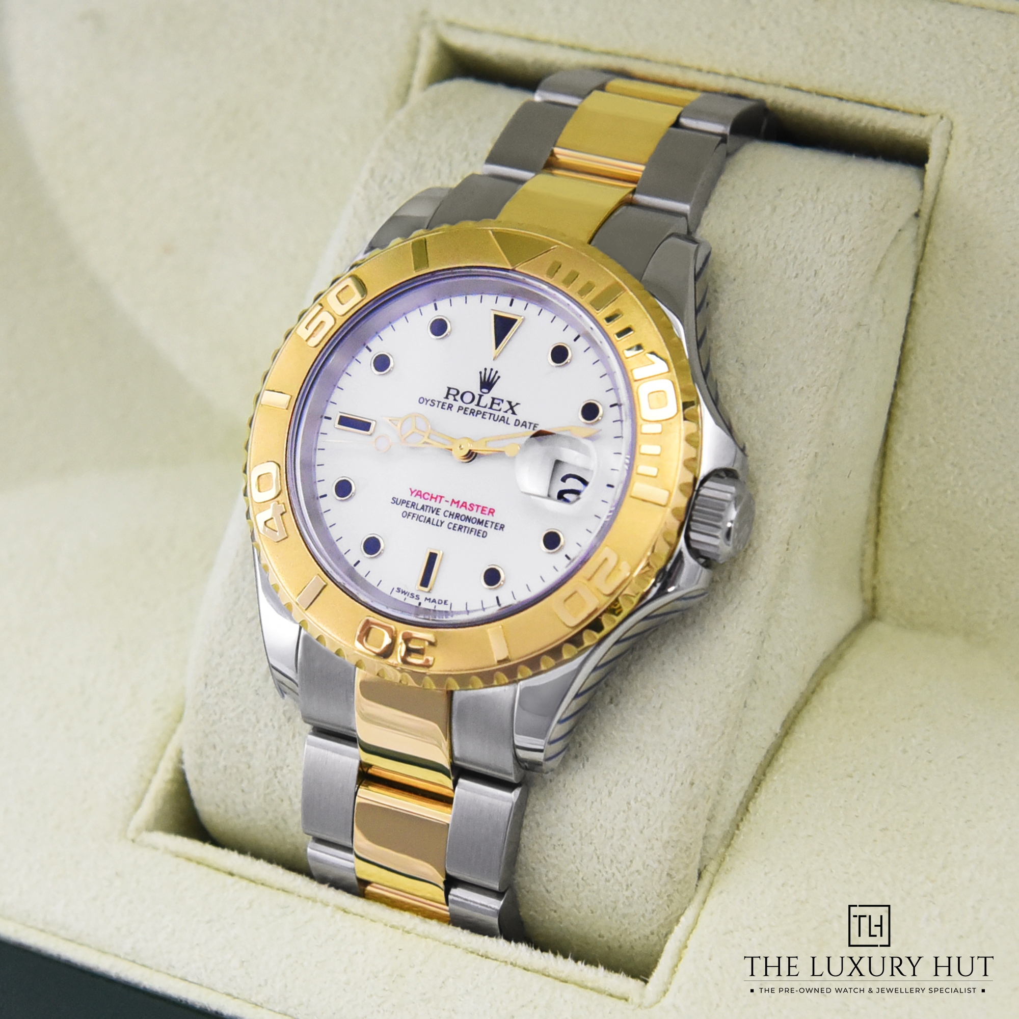 2024/03/Rolex_Yacht-Master_40_Bi-Metal_White_50504-e.jpg
