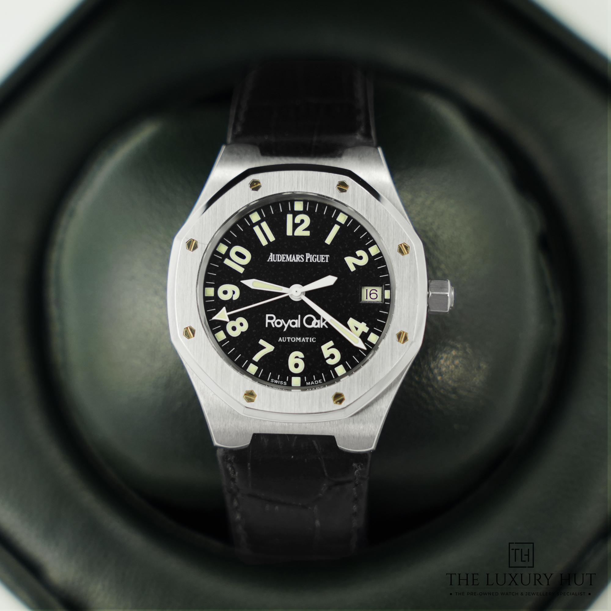 2024/04/AP_Royal_Oak_36mm_Black_Military_50726-e.jpg
