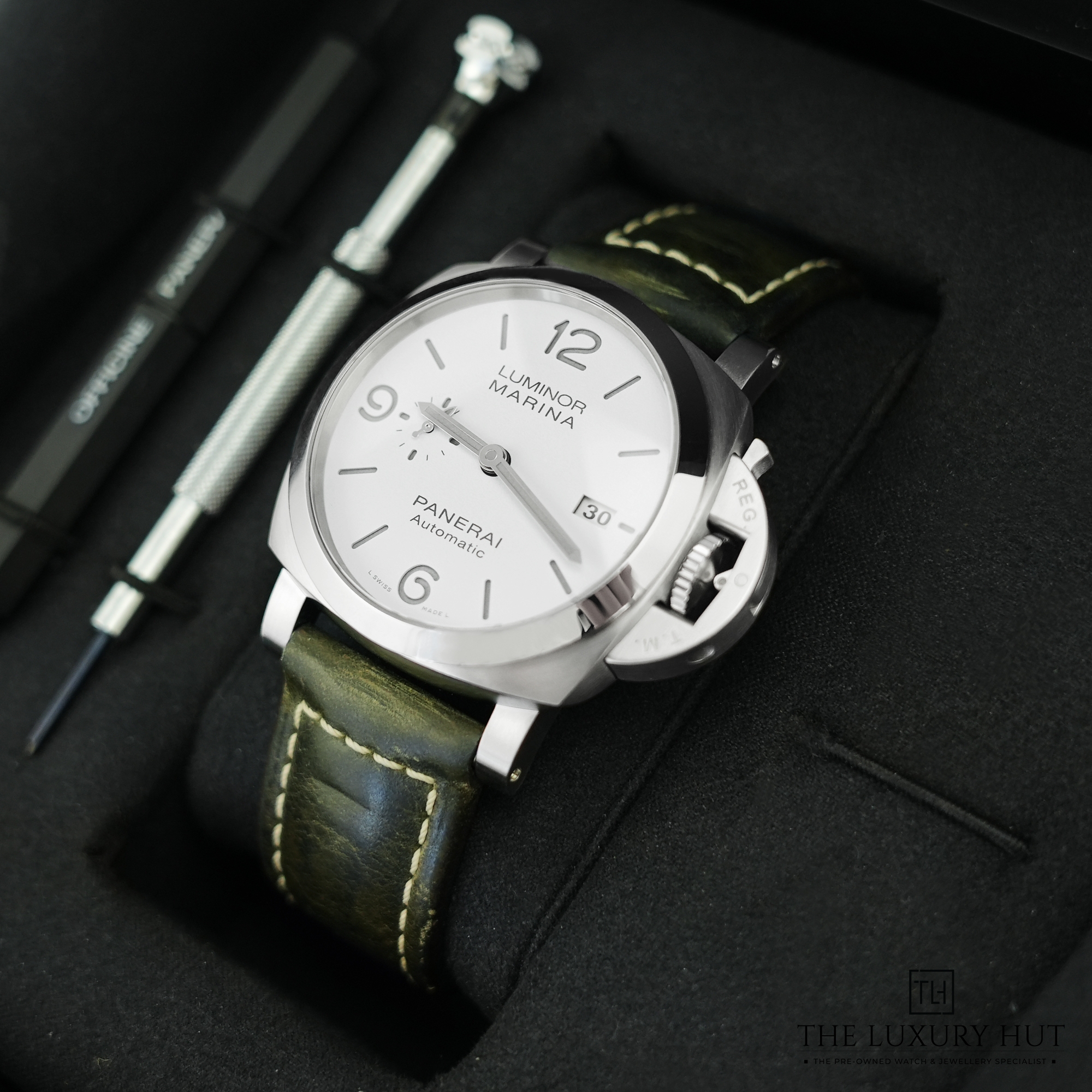 2024/04/Panerai_Luminor_Marina_-White_LB234-e.jpg
