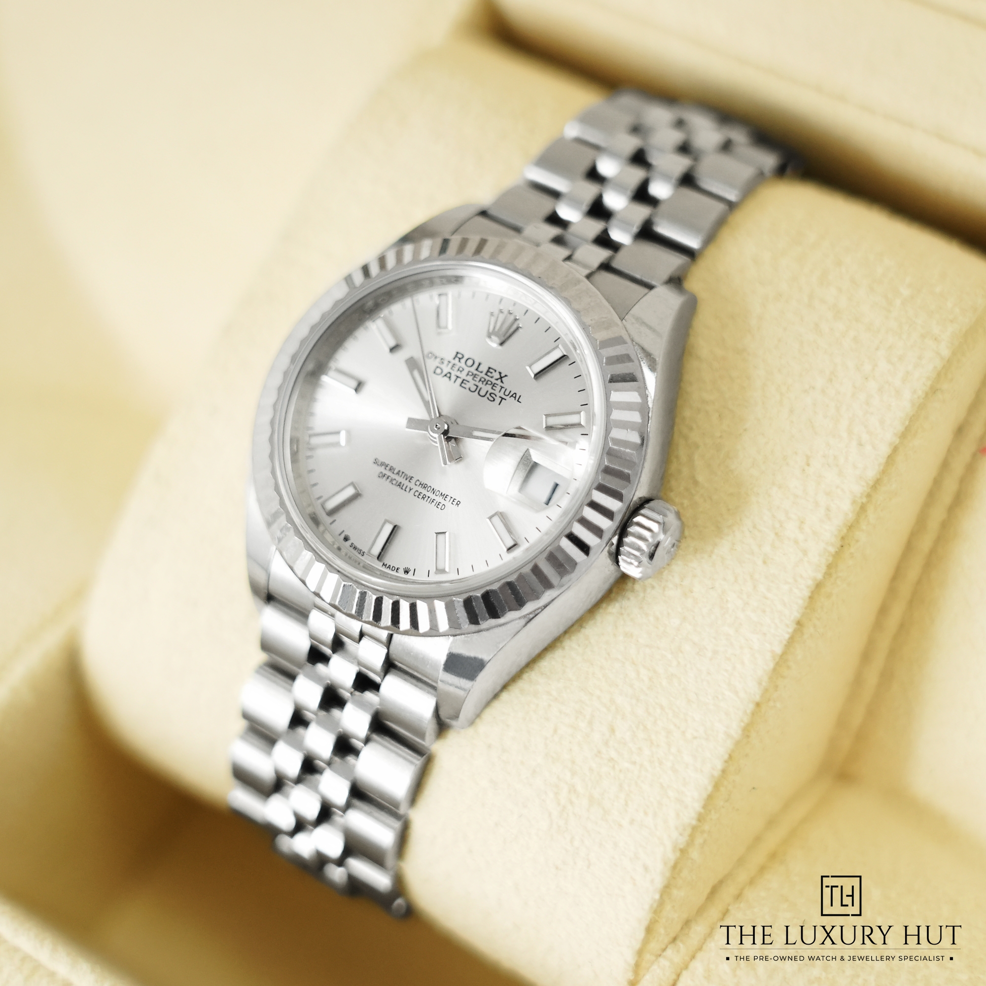 2024/04/Rolex_Lady_Datejust-28_Steel_Silver_LB235-e.jpg