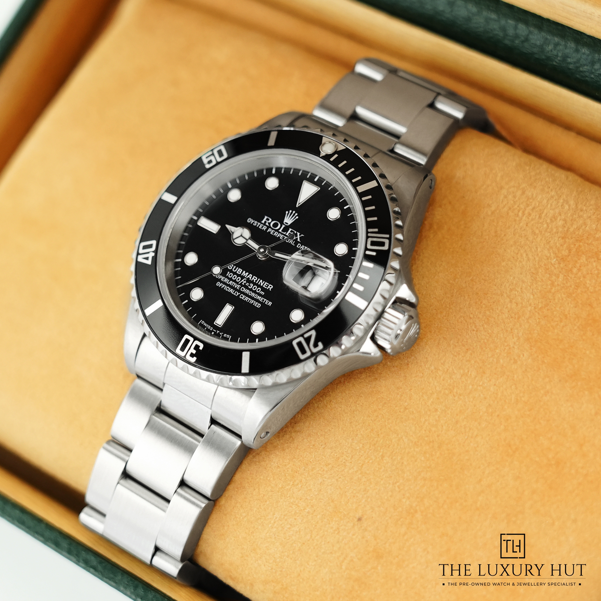 2024/04/Rolex_Submariner_Date_Black_LB201-e.jpg