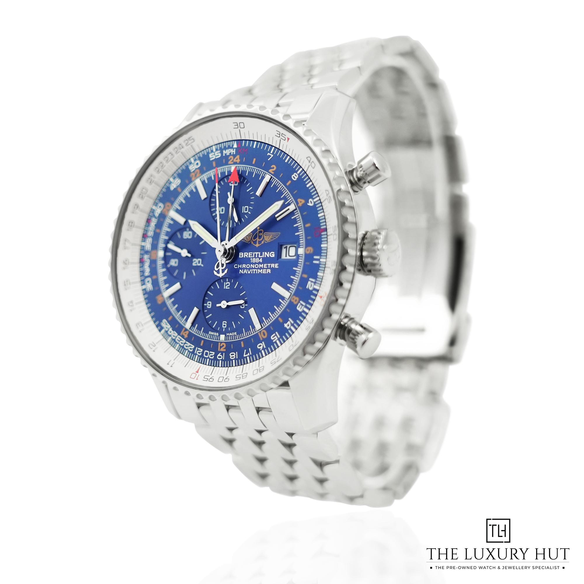 2024/05/Breitling_Navitimer_World_Steel_Blue_LB247-b.jpg