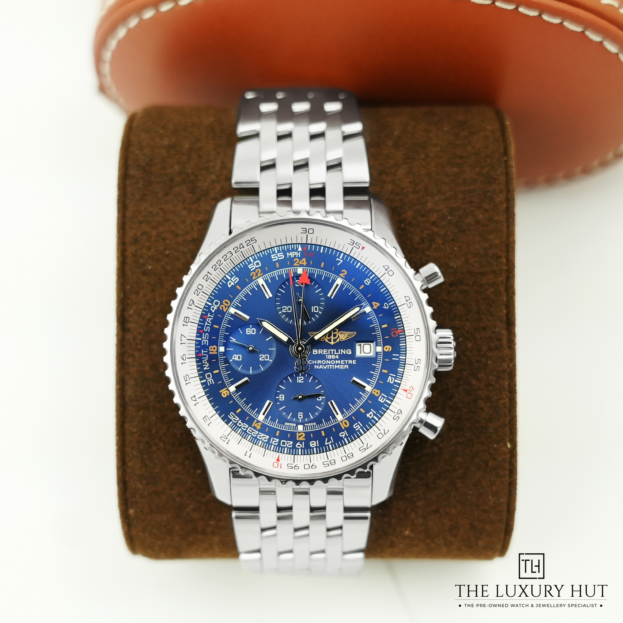 2024/05/Breitling_Navitimer_World_Steel_Blue_LB247-e.jpg