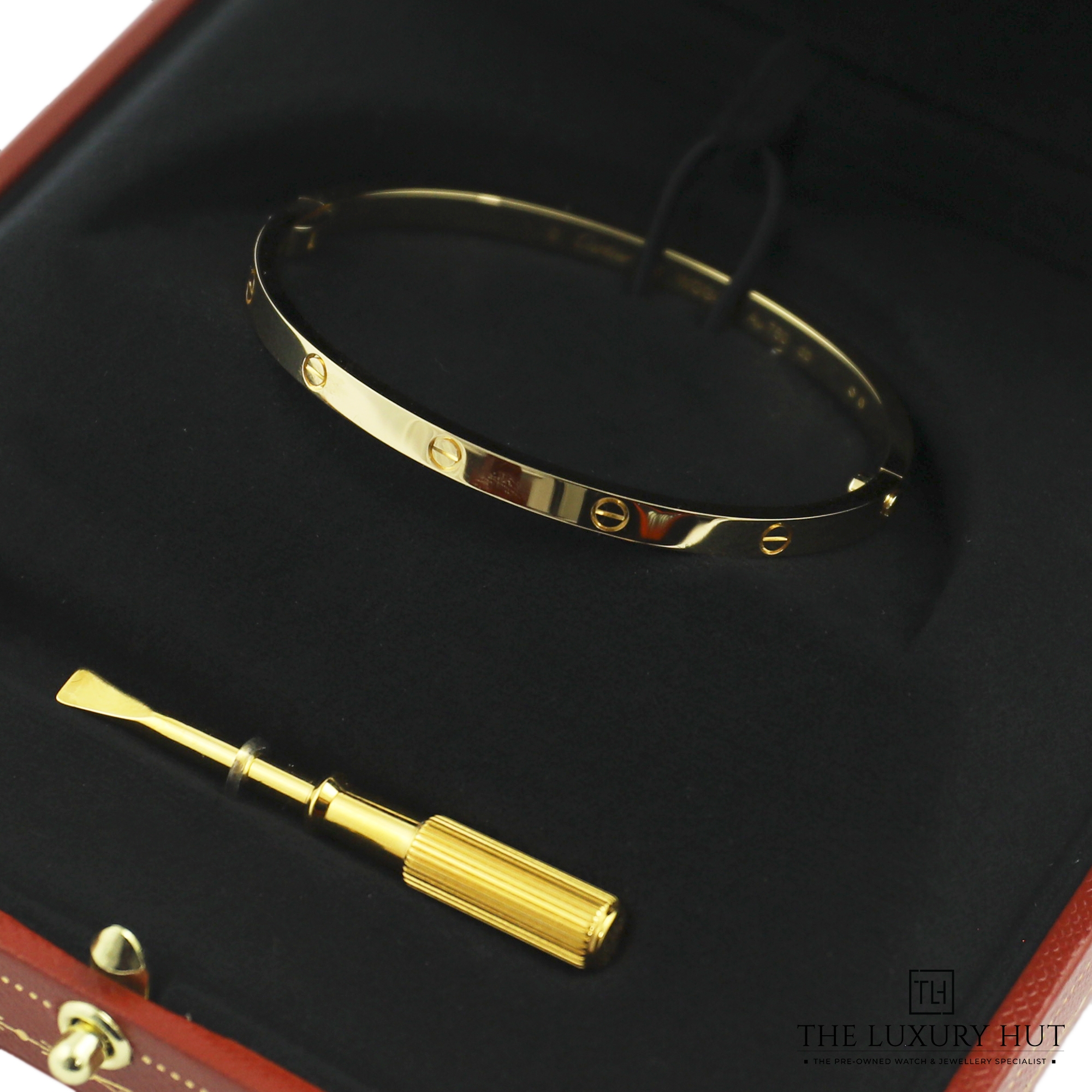 2024/06/Cartier_Love-Bangle_Yellow_Small_50876-d.jpg