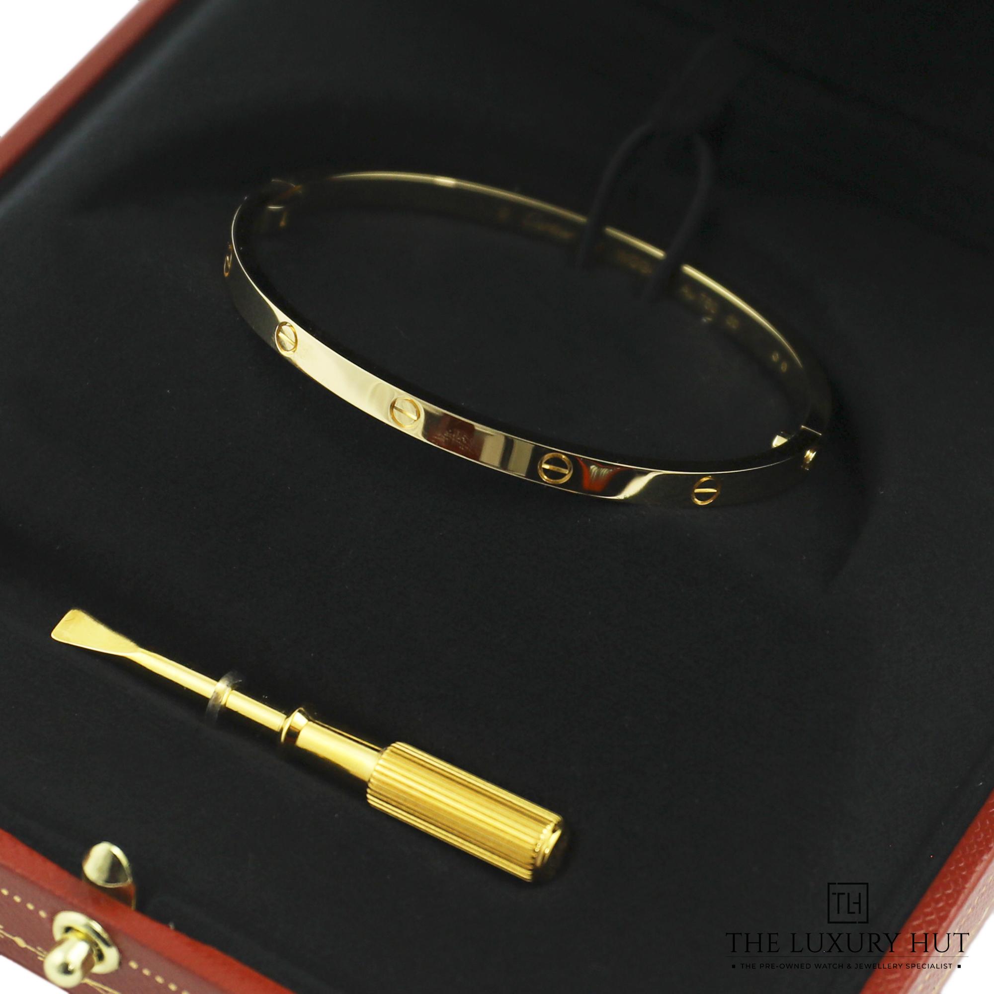 2024/06/Cartier_Love-Bangle_Yellow_Small_50876-d.jpg