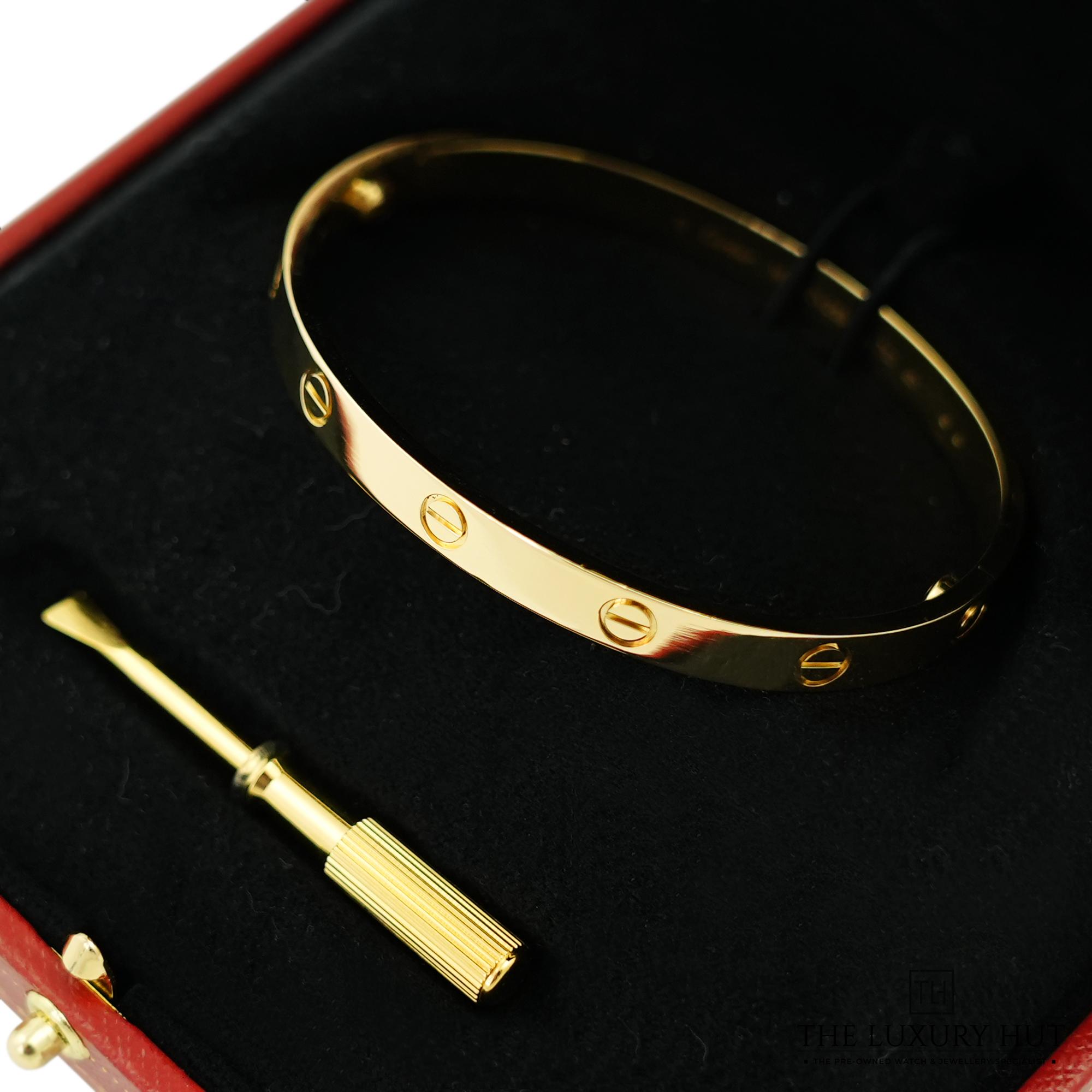2024/06/Cartier_Love_Bangle_Yellow_Gold_50808-d.jpg