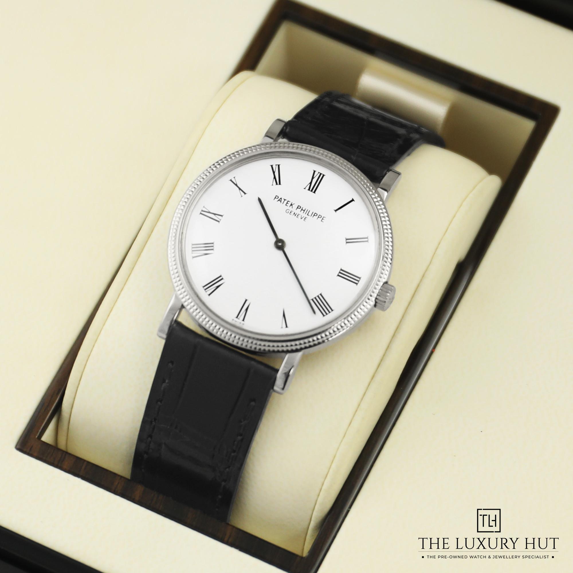 2024/06/Patek_Philippe_Calatrava_White_LB248-e.jpg