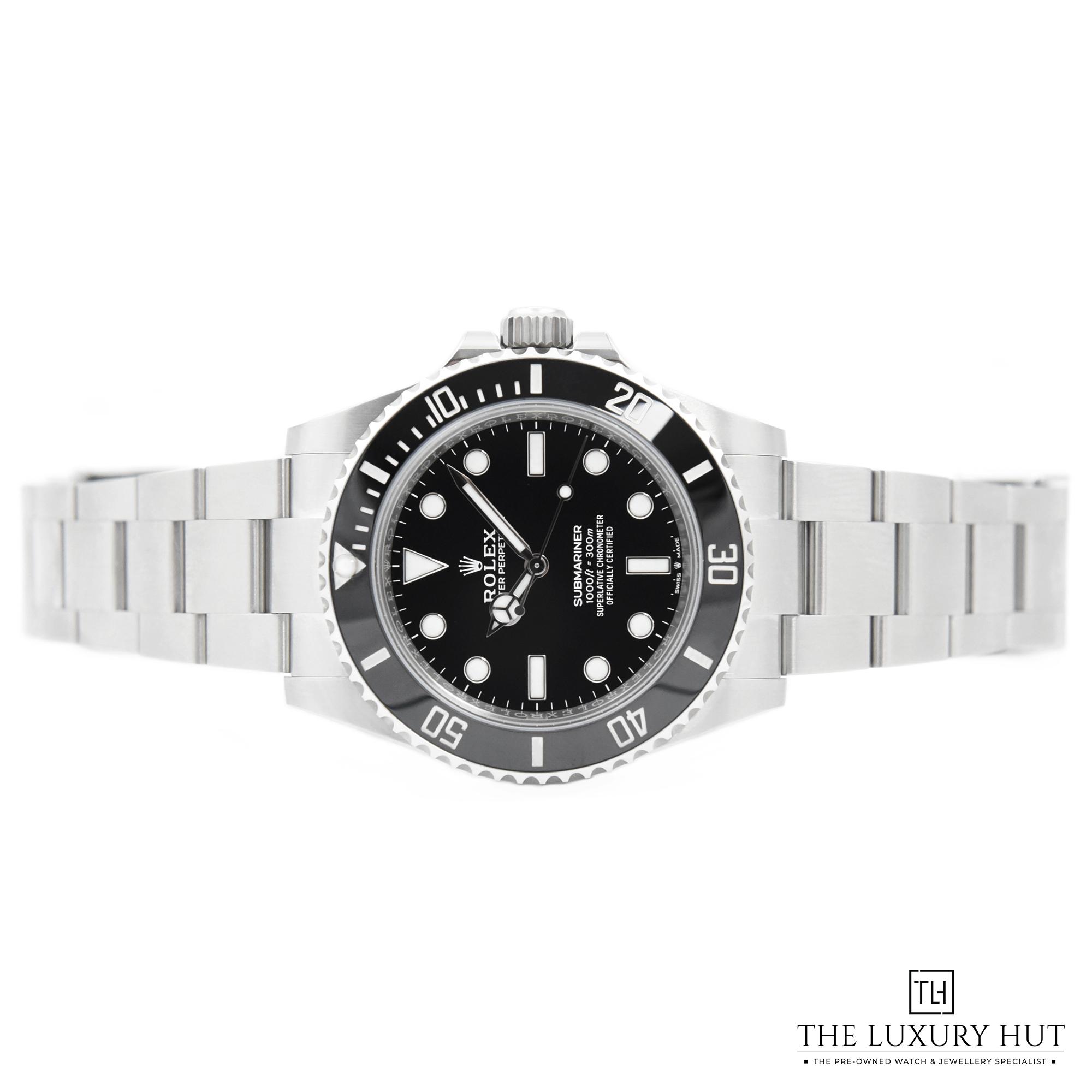 2024/06/Rolex_Submariner_No_Date_50859-c.jpg