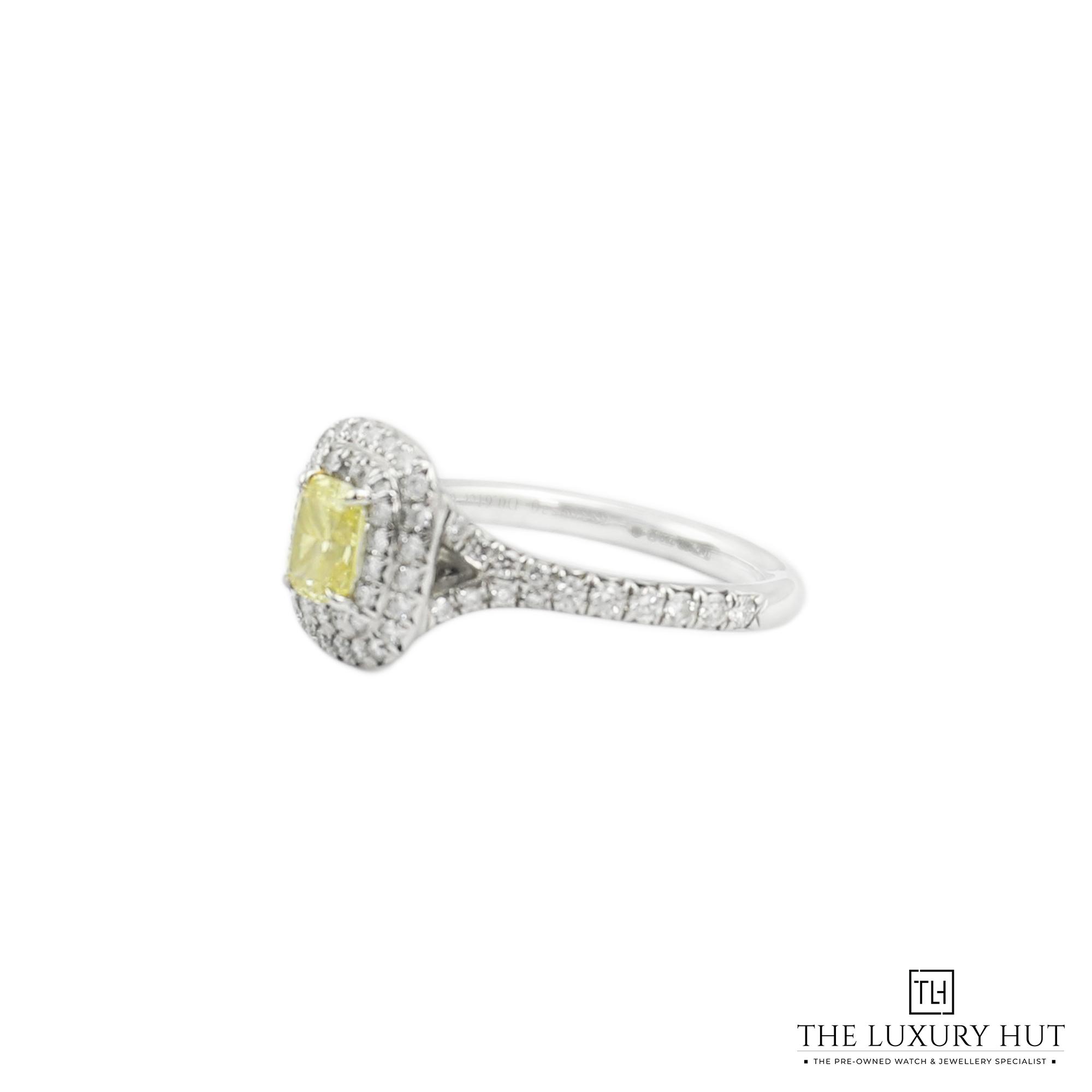 2024/06/Tiffany_Soleste_Yellow_Diamond_Ring_LB283-b.jpg