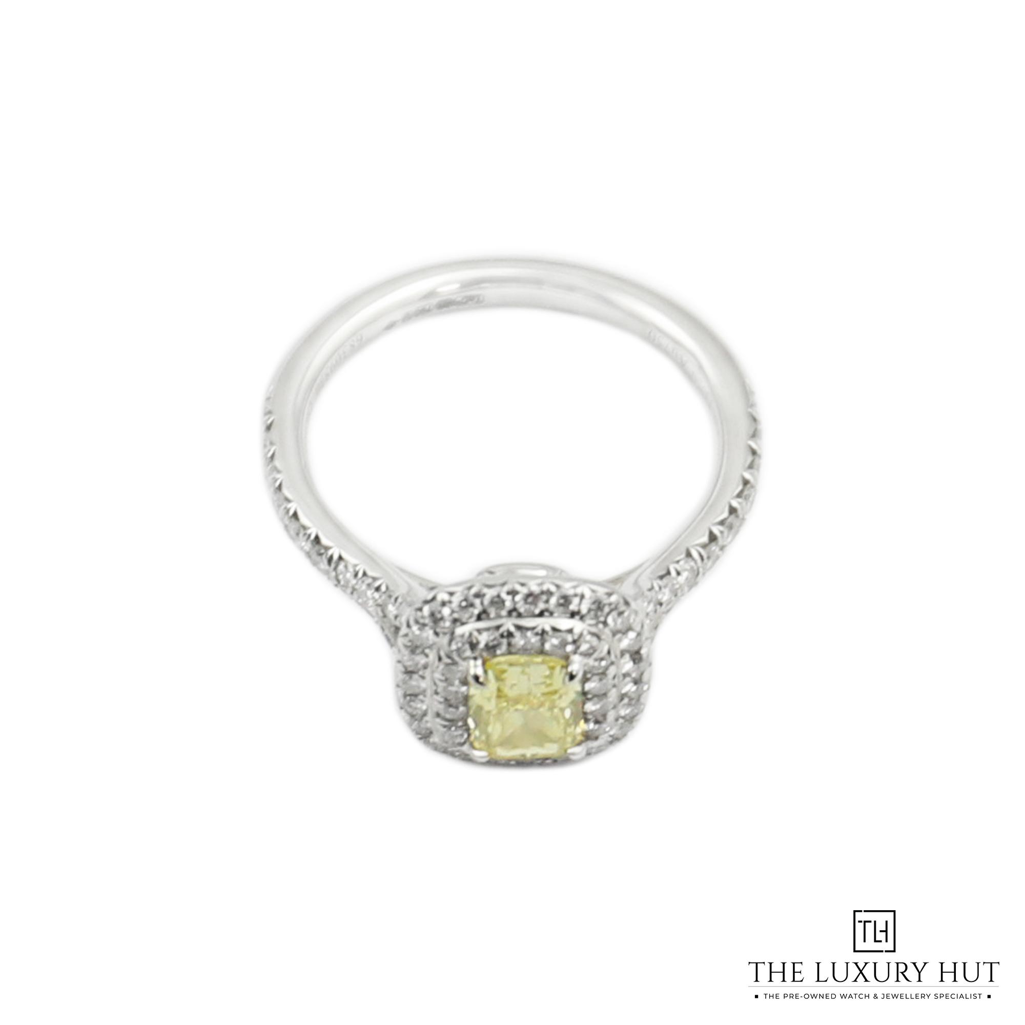 2024/06/Tiffany_Soleste_Yellow_Diamond_Ring_LB283-c.jpg