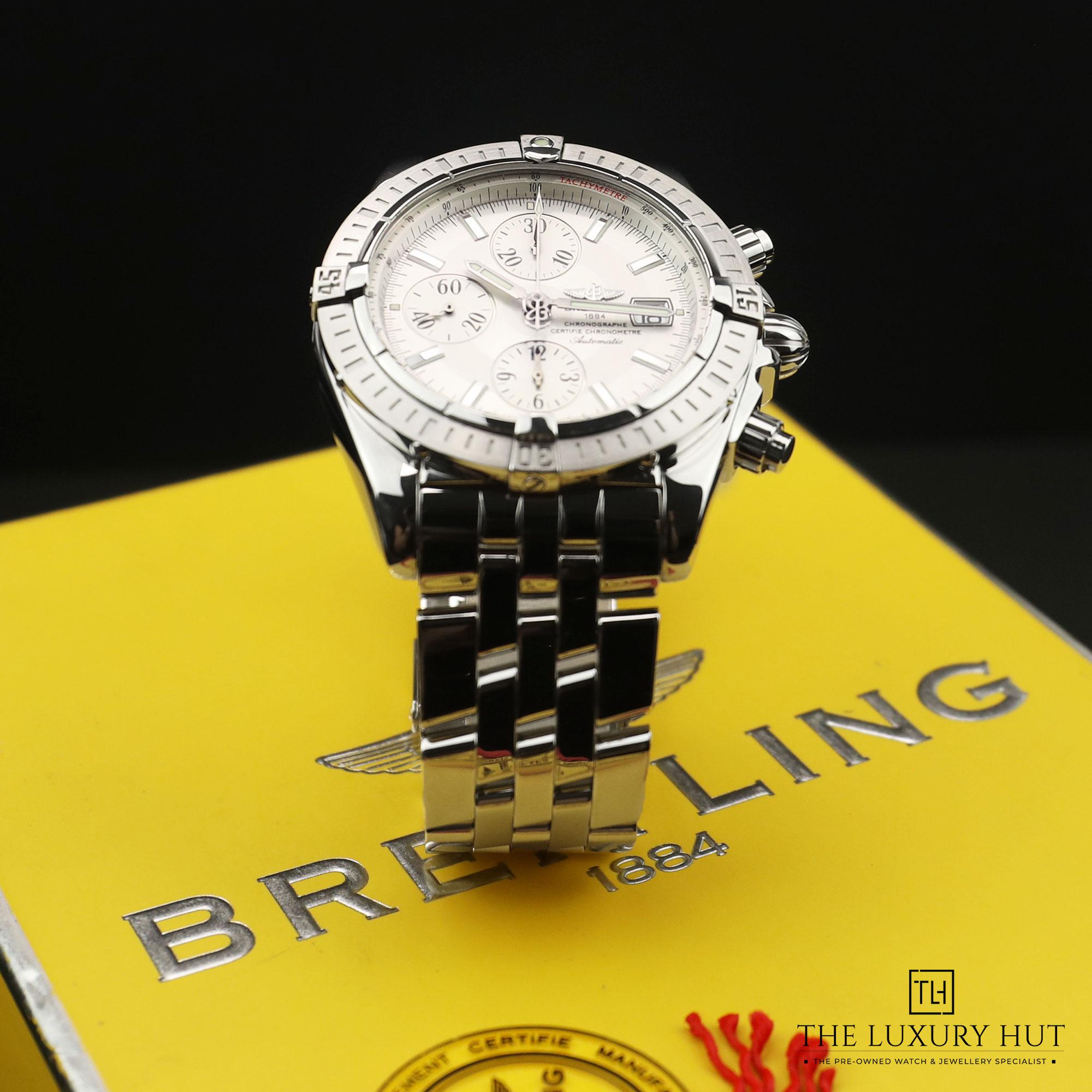2024/07/Breitling_Chronomat_Steel_White_50961-h.jpg