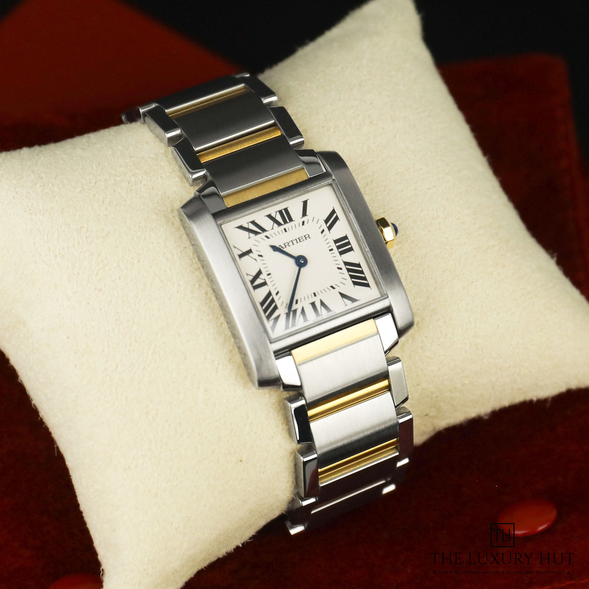 2024/07/Cartier_Tank_Francaise_Bi-Metal_White_50943-f.jpg