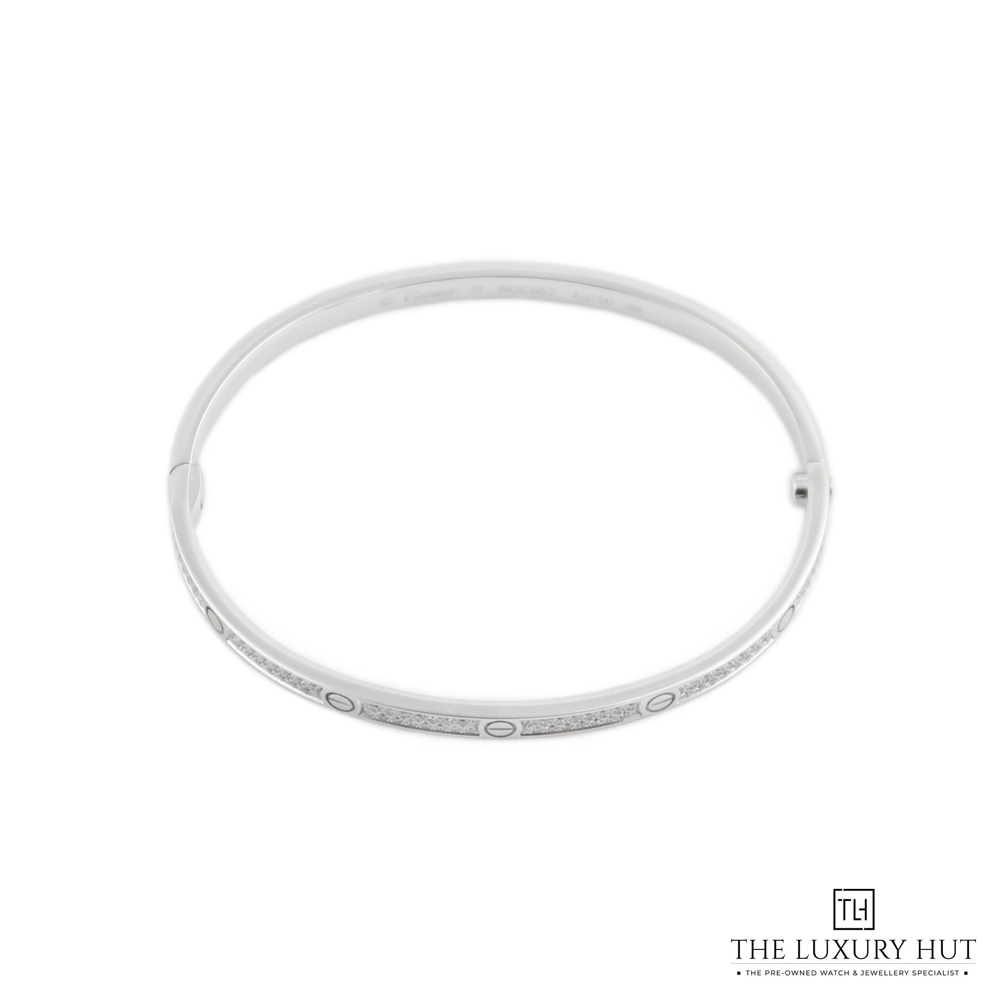 2024/07/Cartier_White_Diamond-Paved_Love_Bracelet_LB212-c.jpg