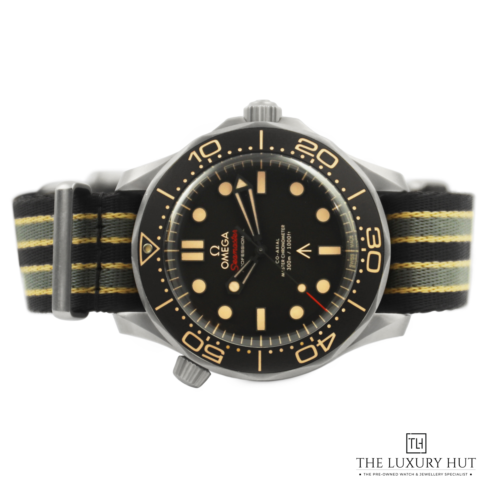 2024/07/Omega_Seamaster_James-Bond_Limited_50936-c.jpg