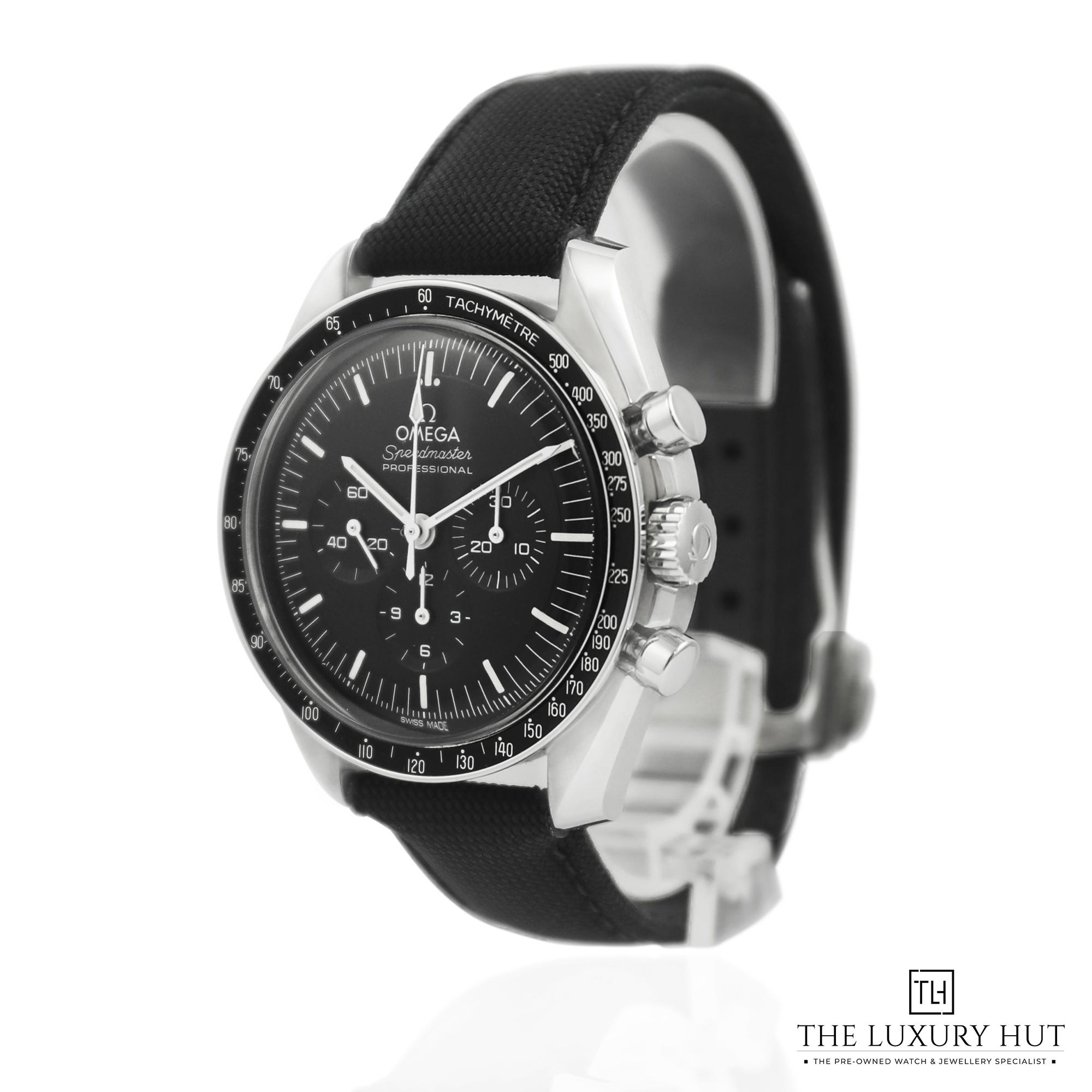 2024/07/Omega_Speedmaster_Moonwatch_Black_50946-b.jpg