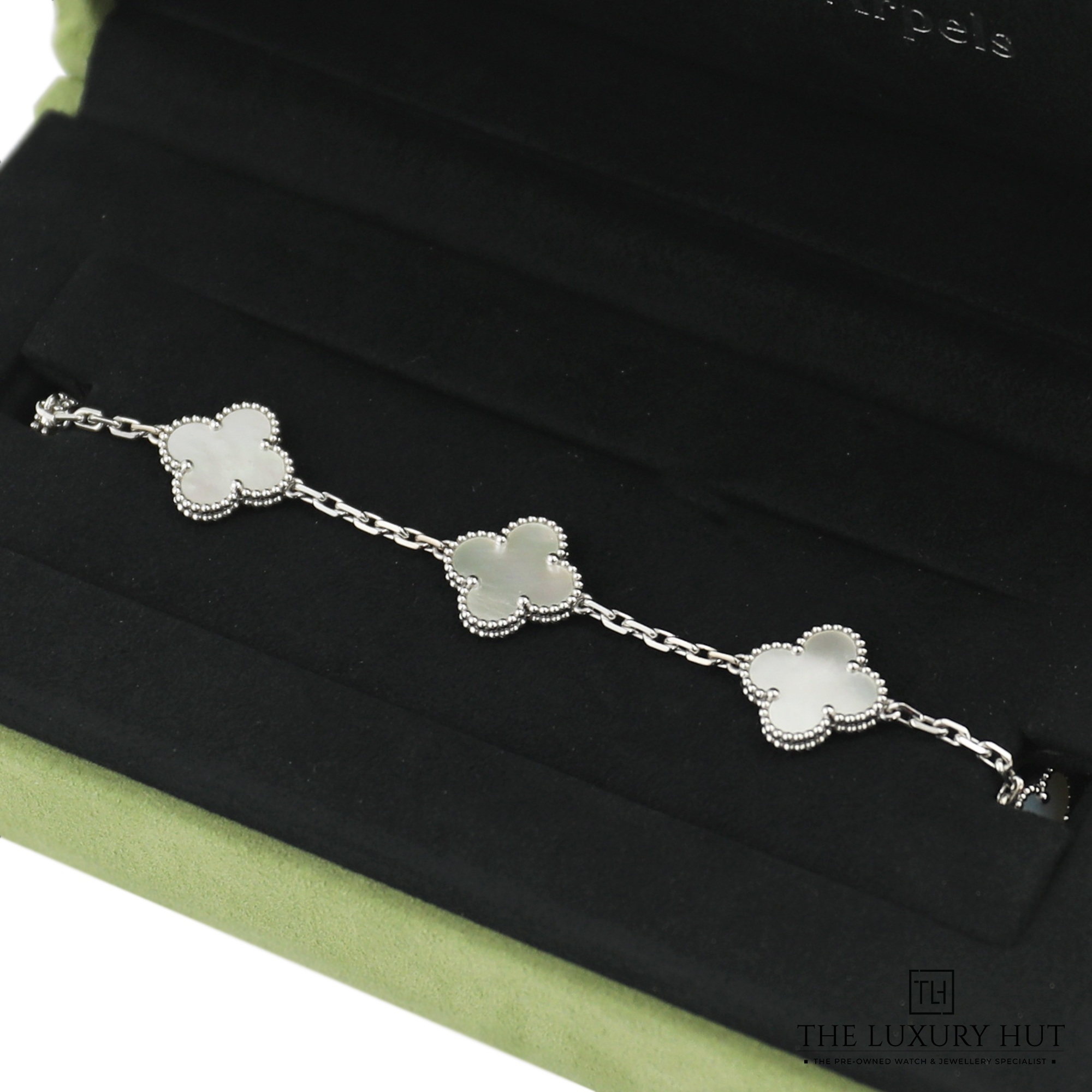 2024/07/Van_Cleef-_Alhambra_Bracelet_White_MOP_50950-c.jpg
