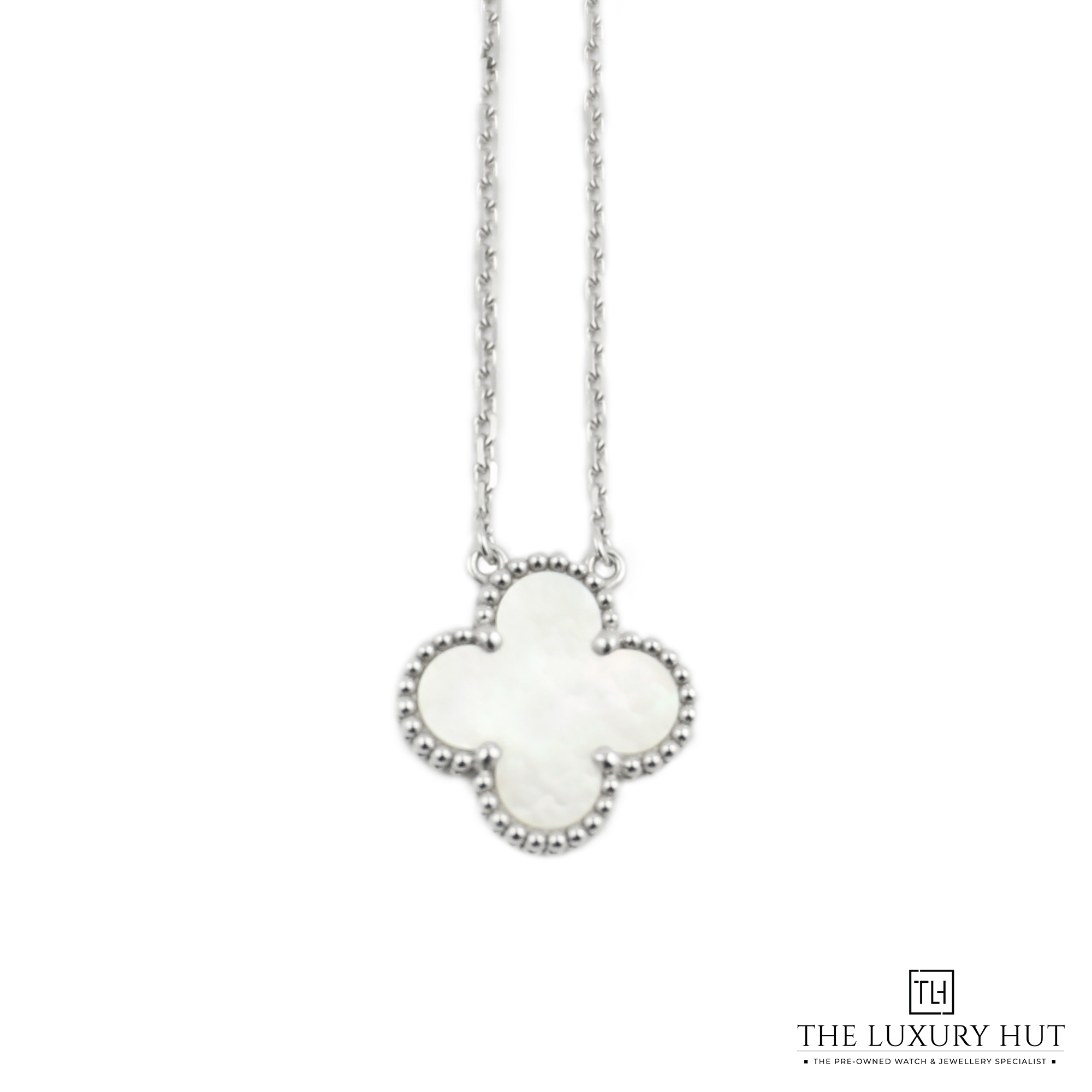 2024/07/Van_Cleef-_Alhambra_Pendant_White_MOP_50951-a.jpg