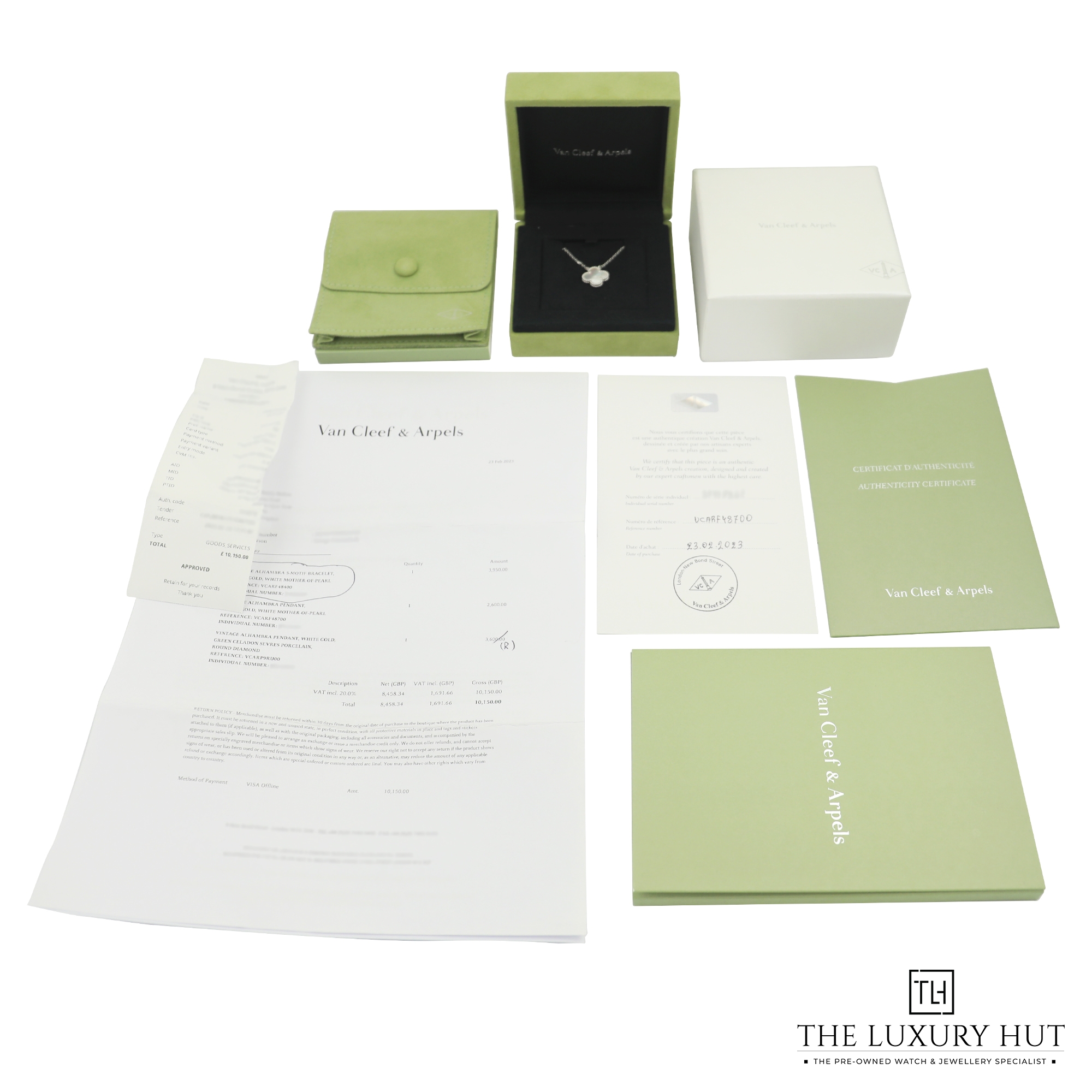 2024/07/Van_Cleef-_Alhambra_Pendant_White_MOP_50951-e.jpg