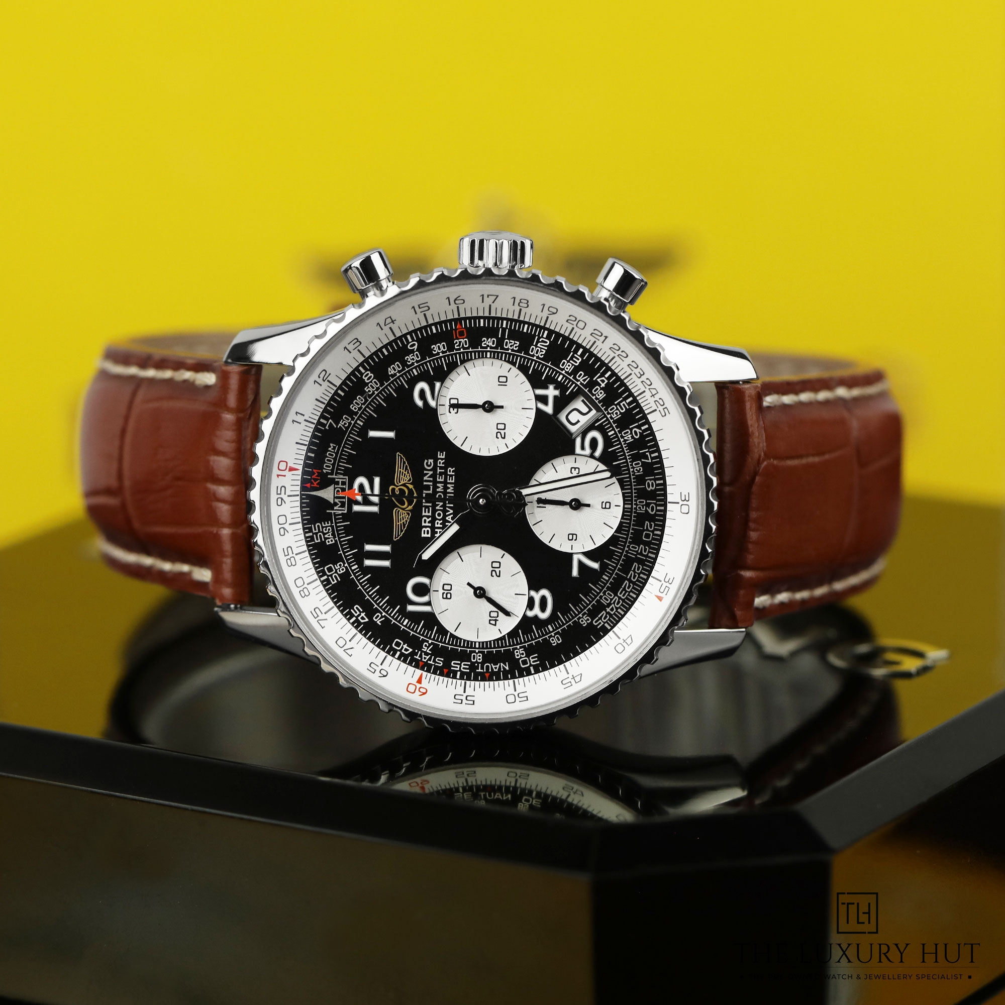 2024/08/Breitling_Navitimer_Chronometre_Black_LB299-c.jpg