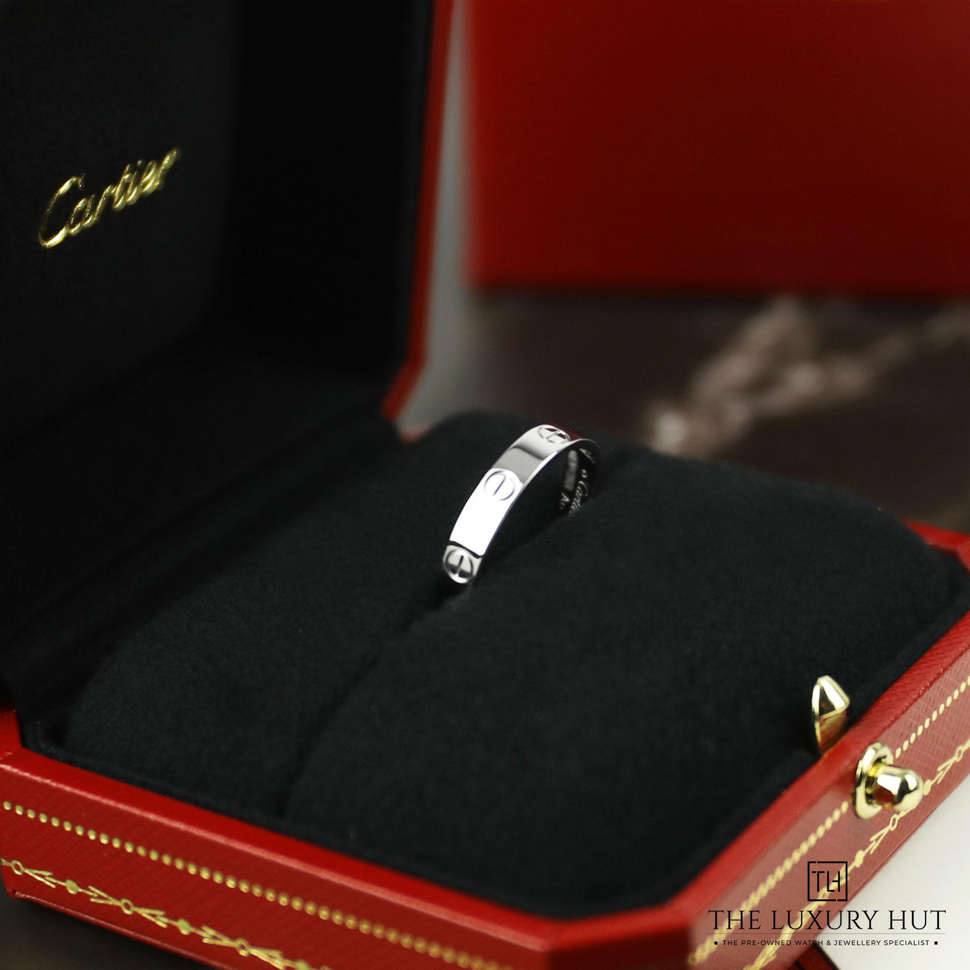 2024/08/Cartier_Love_Wedding_Band_White_Gold_51036-h.jpg