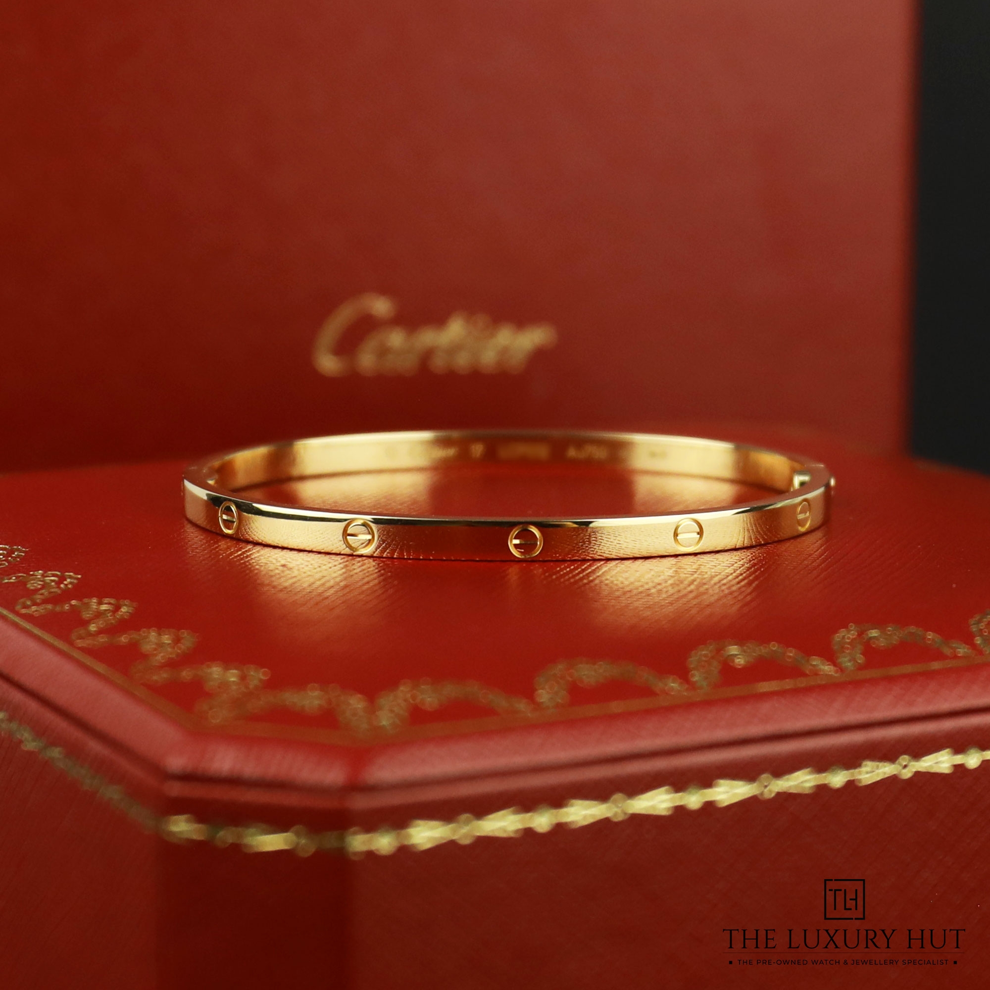 2024/08/Cartier_Yellow_Gold_Love_Bangle_Small_50973-e.jpg