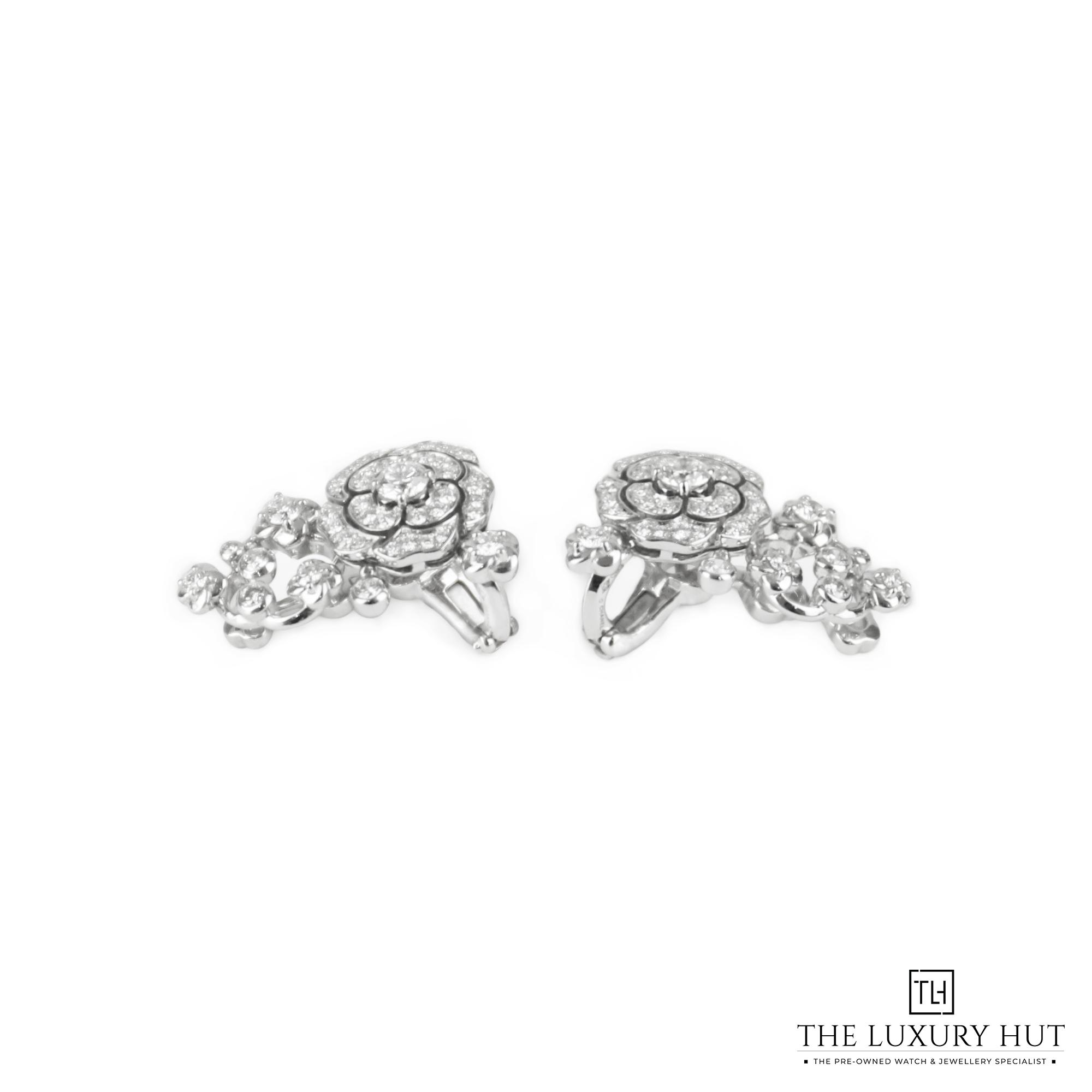 2024/08/Chanel_Bouton_de_Camelia_Earrings_LB324-b.jpg