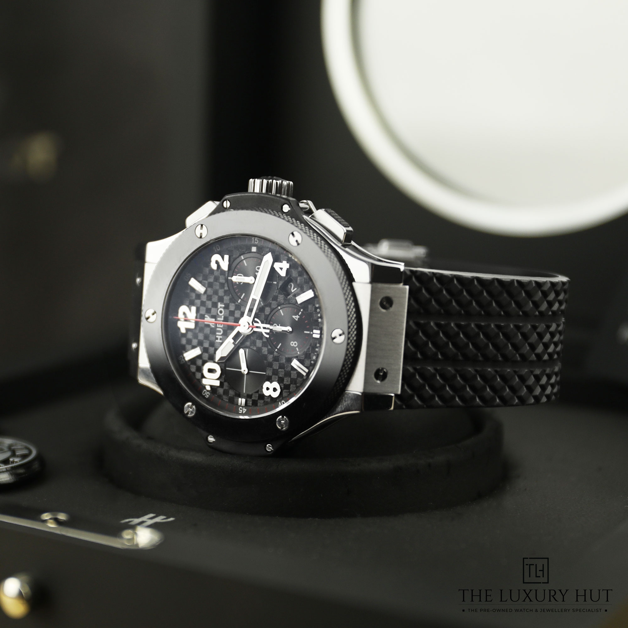 2024/08/Hublot_Big_Bang_Steel_Ceramic_44_Black_51031-c.jpg
