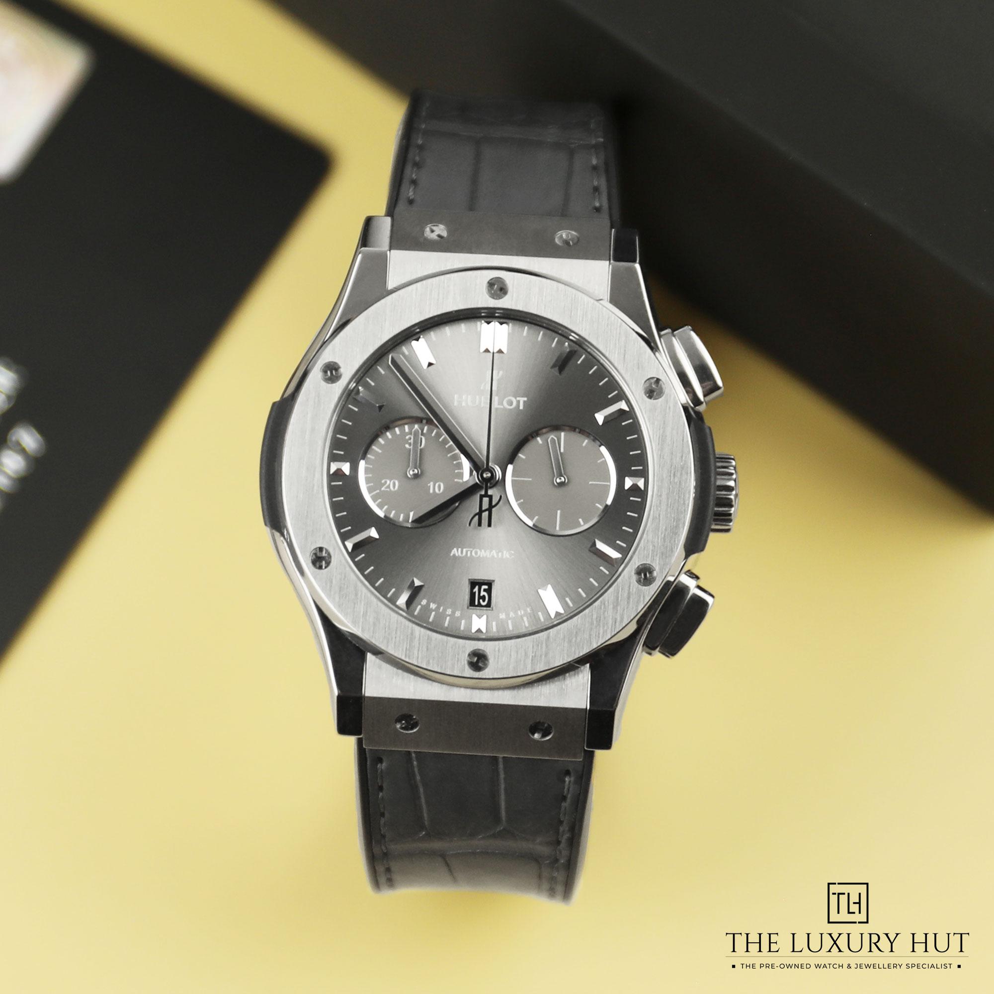 2024/08/Hublot_Classic_Fusion_Racing_Grey_Titanium_51056-b.jpg