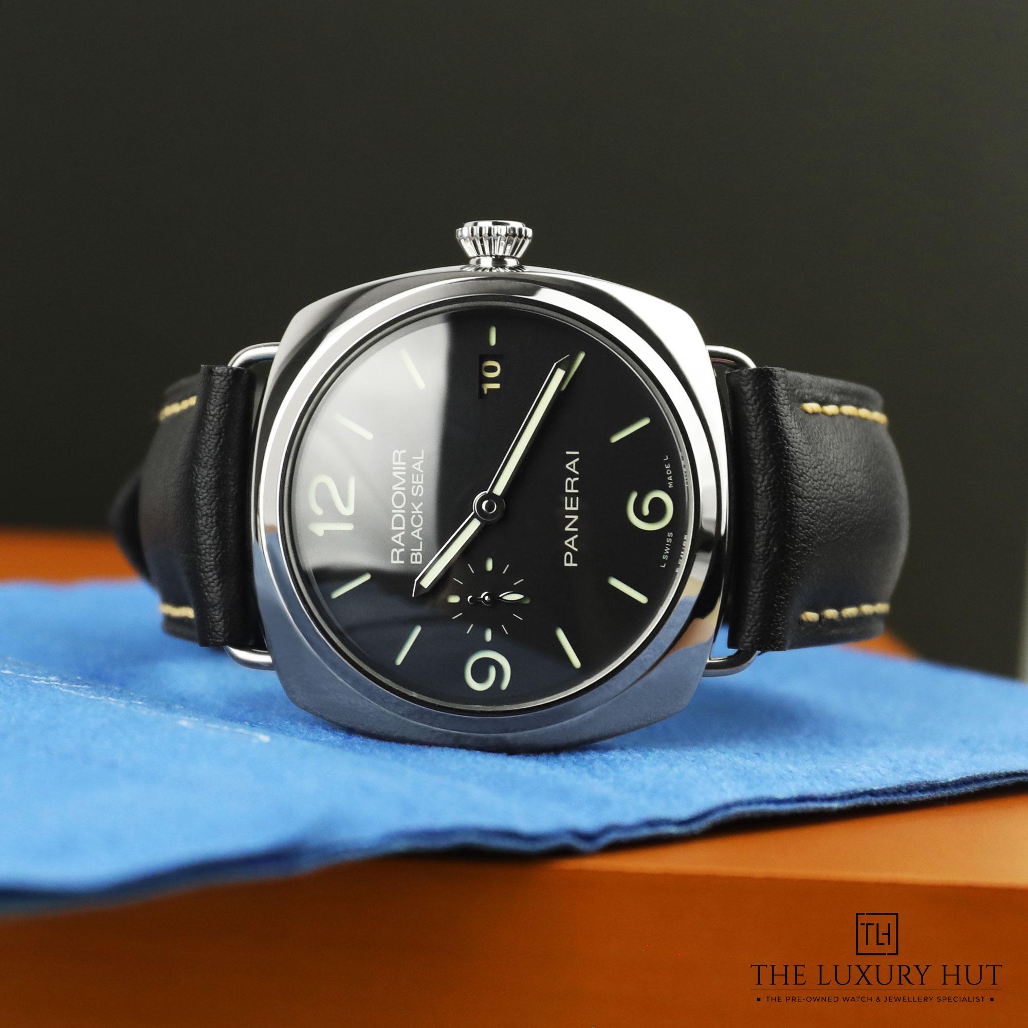 2024/08/Panerai_Radiomir_Black_Seal_3-Days_Steel_50982-c.jpg