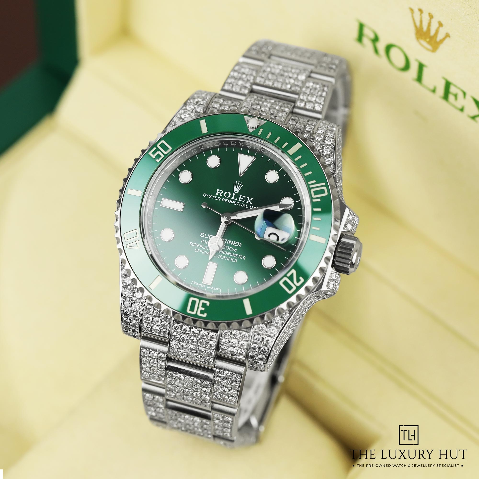 2024/08/Rolex_Submariner_HULK_Custom_Diamond_51085-b.jpg