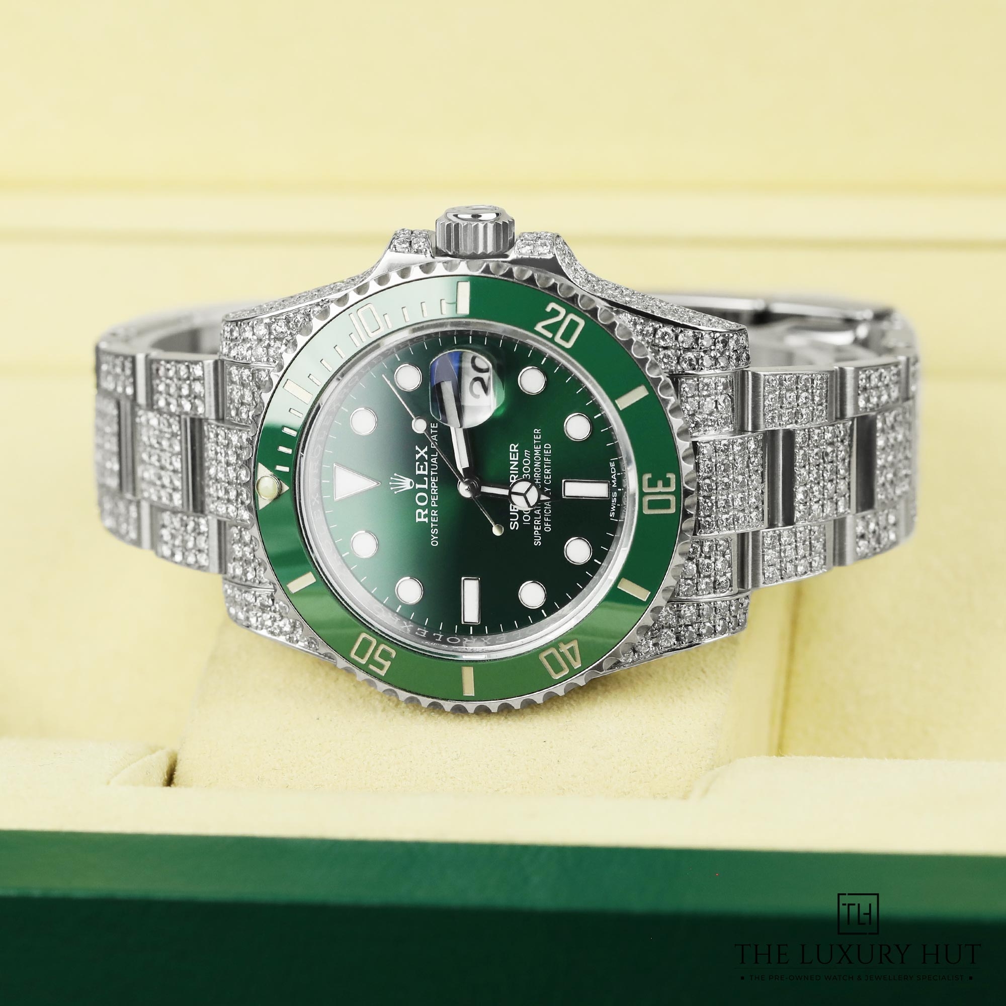2024/08/Rolex_Submariner_HULK_Custom_Diamond_51085-c.jpg