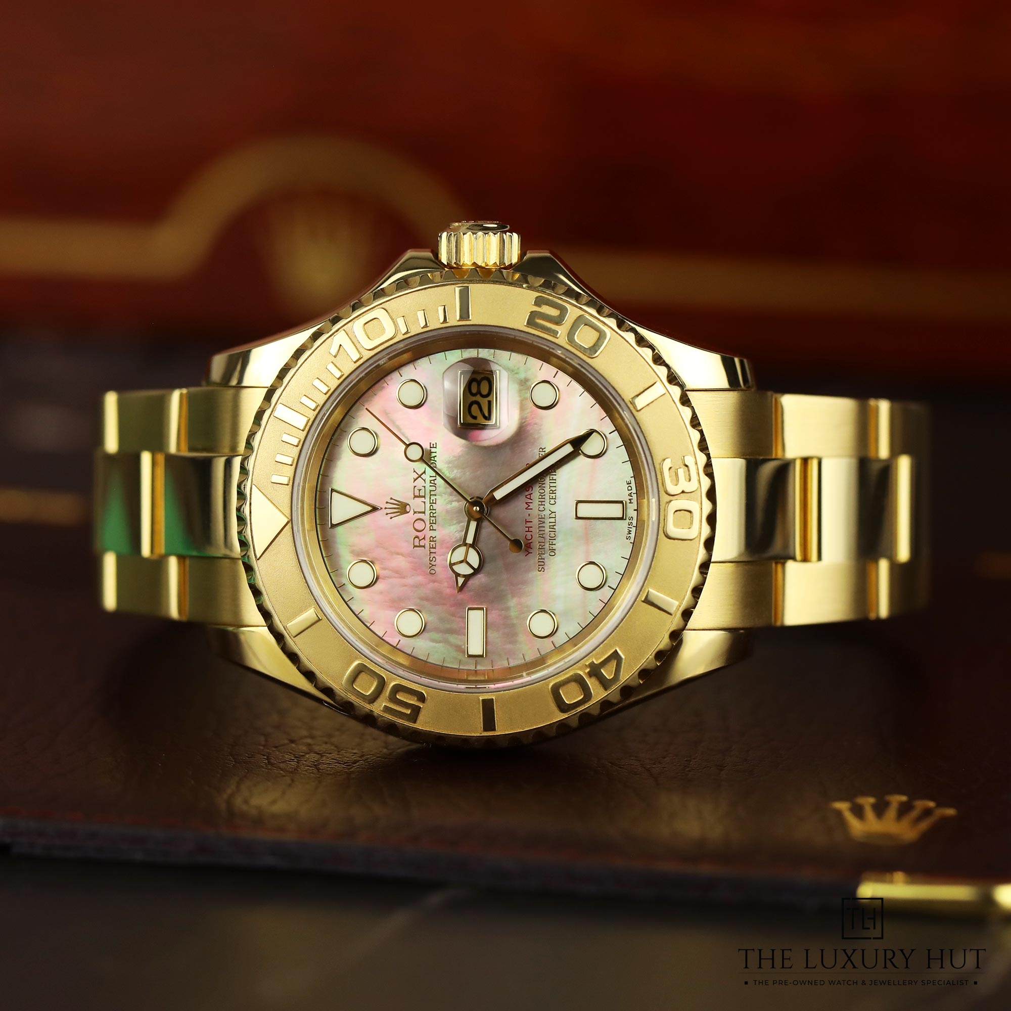 2024/08/Rolex_Yacht-Master_Gold_MOP_Reshoot_LB105-c.jpg