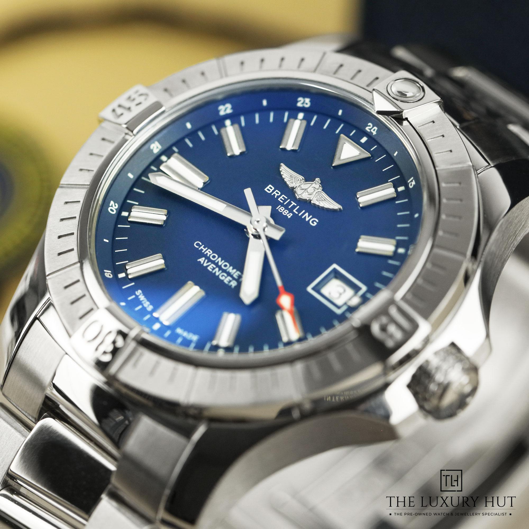 2024/09/Breitling_Avenger_Steel_43mm_Blue_Dial_51099-h.jpg