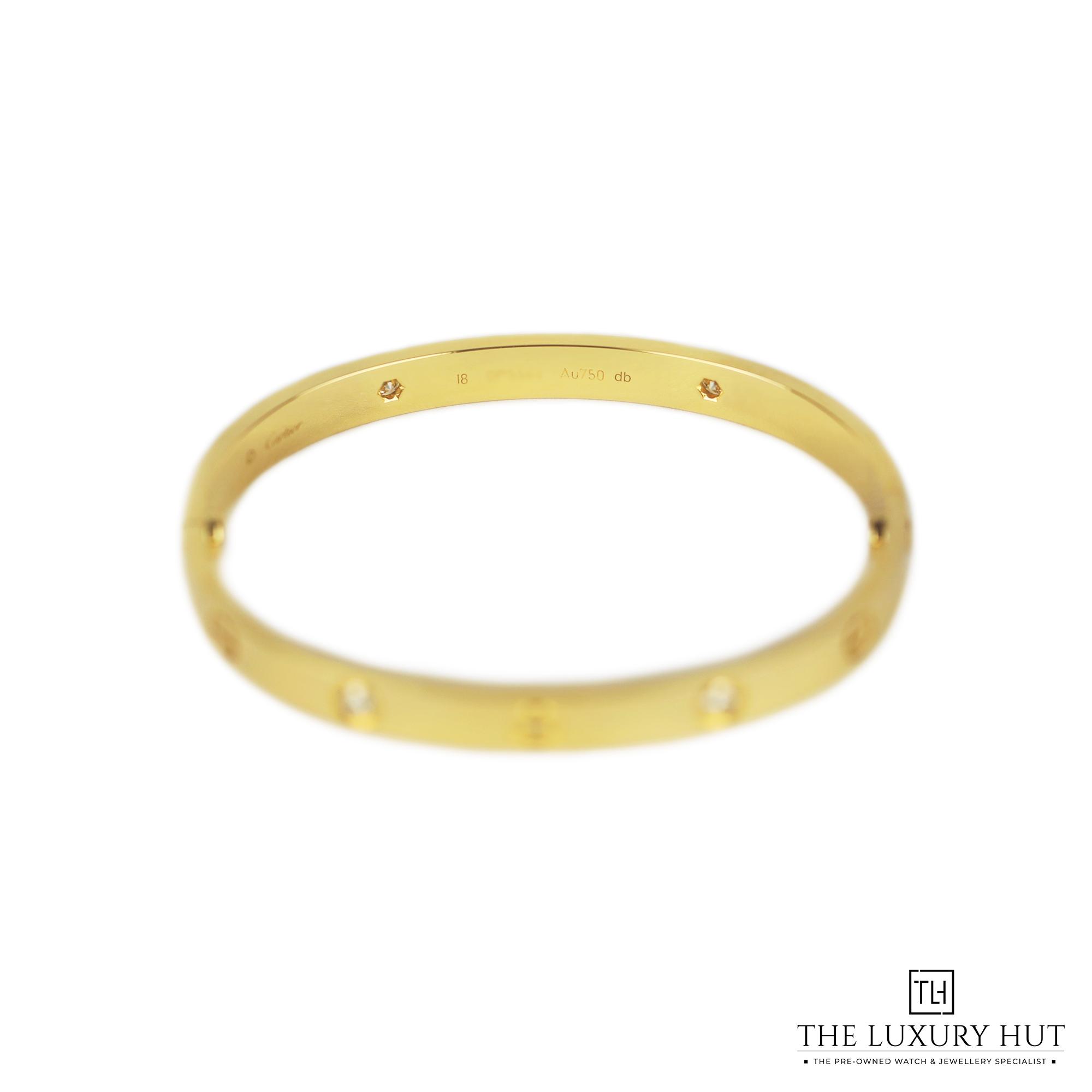 2024/09/Cartier_Love_Bangle_Yellow_4-Diamonds_50958-b.jpg