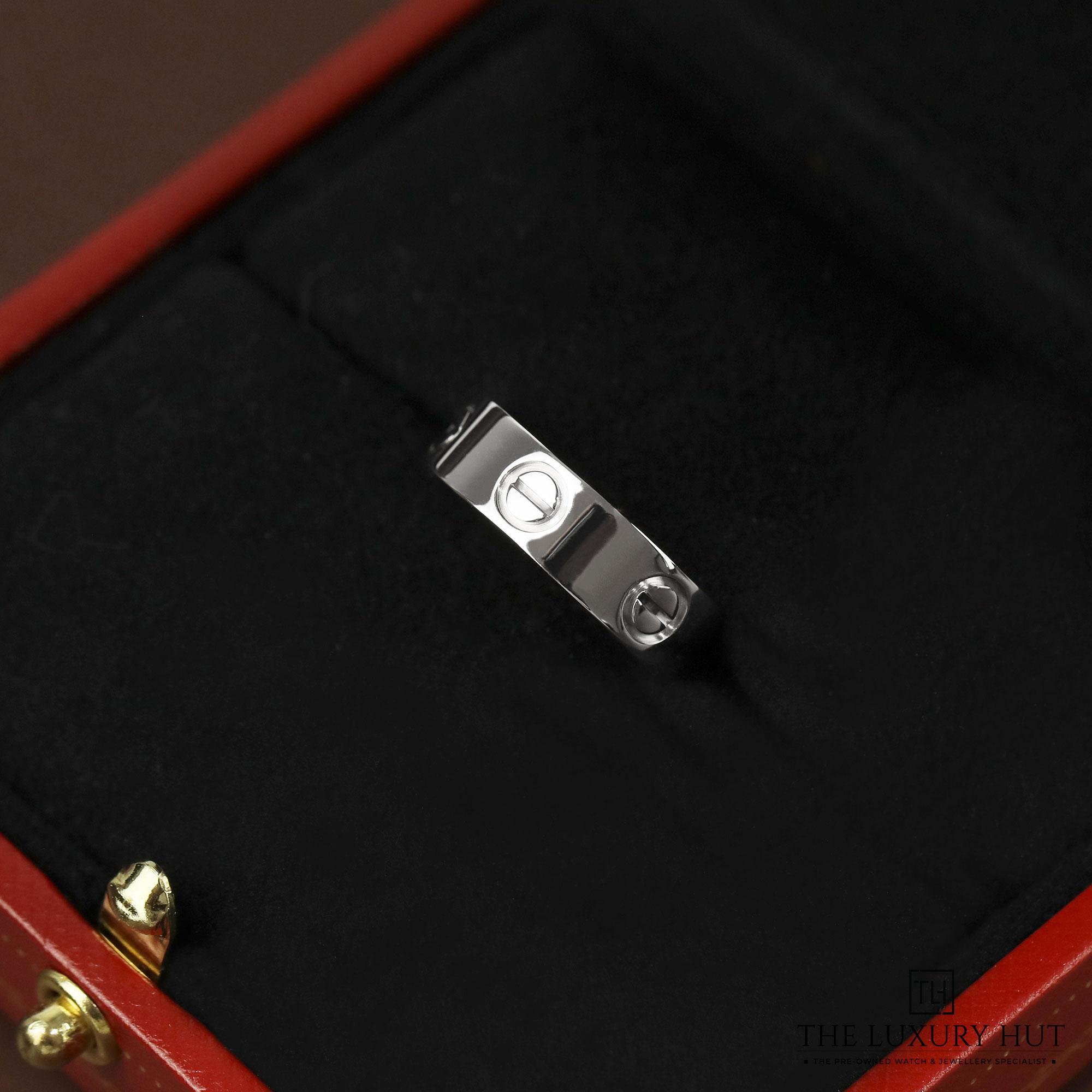 2024/09/Cartier_Love_Ring_18ct_White_Gold_51074-d.jpg